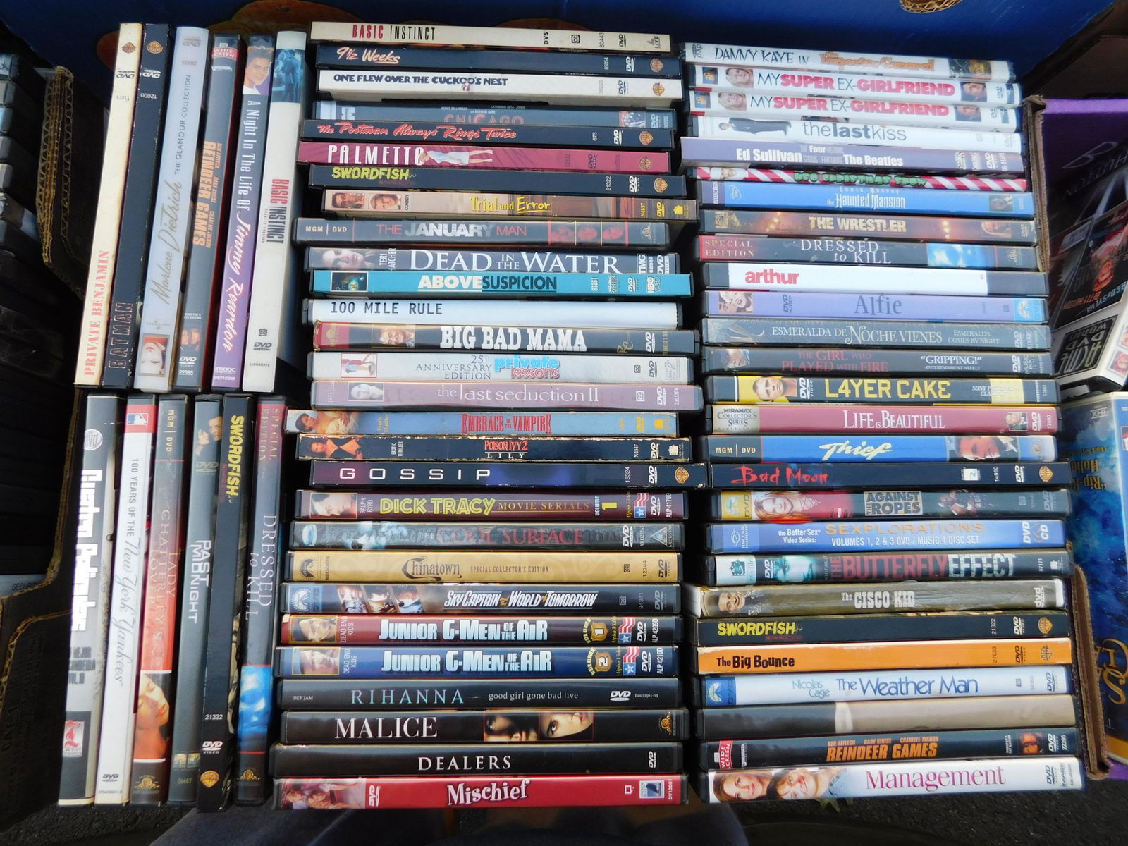 Large Lot of DVD's movies: Large Lot of DVD's movies. Mixed titles some may be factory sealed. This sale will be broadcast live on sale day with an auctioneer and caller calling full descriptions of each lot being sold, as well