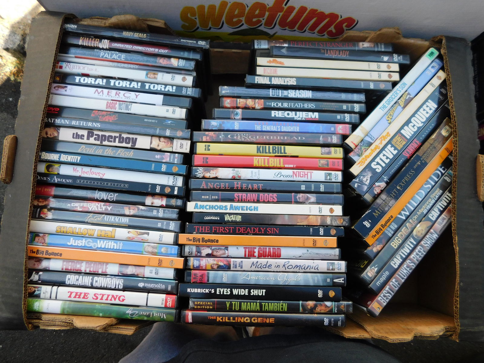 Large Lot of DVD's movies: Large Lot of DVD's movies. Mixed titles some may be factory sealed. This sale will be broadcast live on sale day with an auctioneer and caller calling full descriptions of each lot being sold, as well
