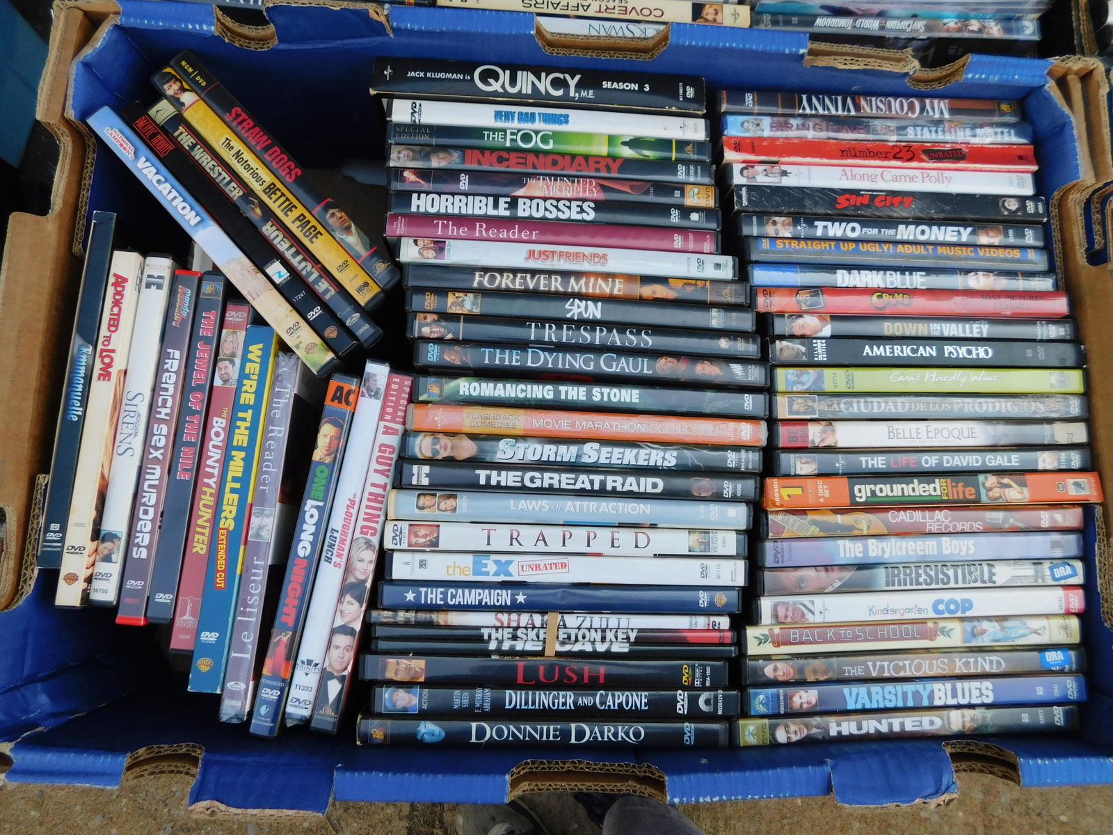 Large Lot of DVD's movies: Large Lot of DVD's movies. Mixed titles some may be factory sealed. This sale will be broadcast live on sale day with an auctioneer and caller calling full descriptions of each lot being sold, as well