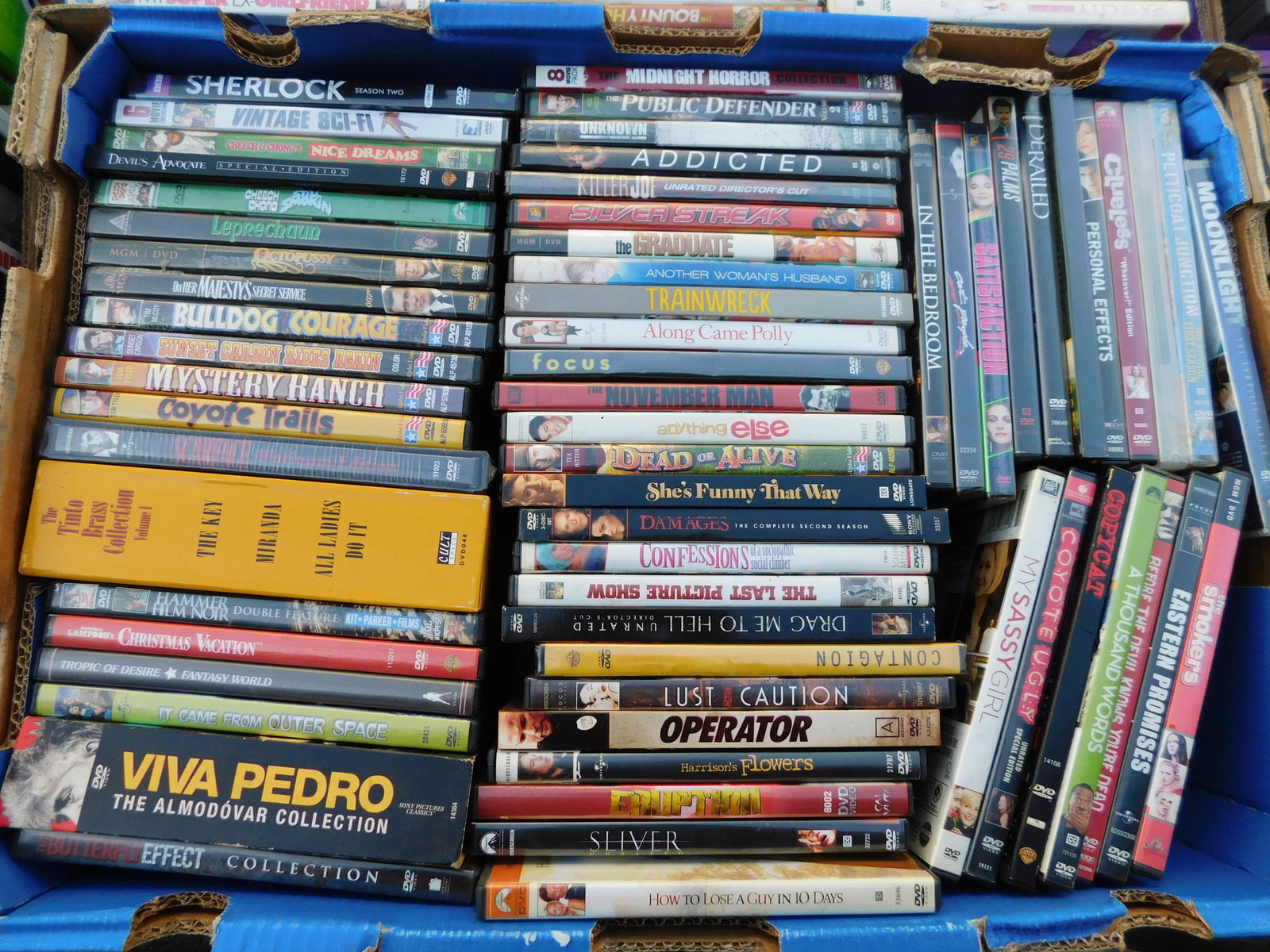 Large Lot of DVD's movies: Large Lot of DVD's movies. Mixed titles some may be factory sealed. This sale will be broadcast live on sale day with an auctioneer and caller calling full descriptions of each lot being sold, as well