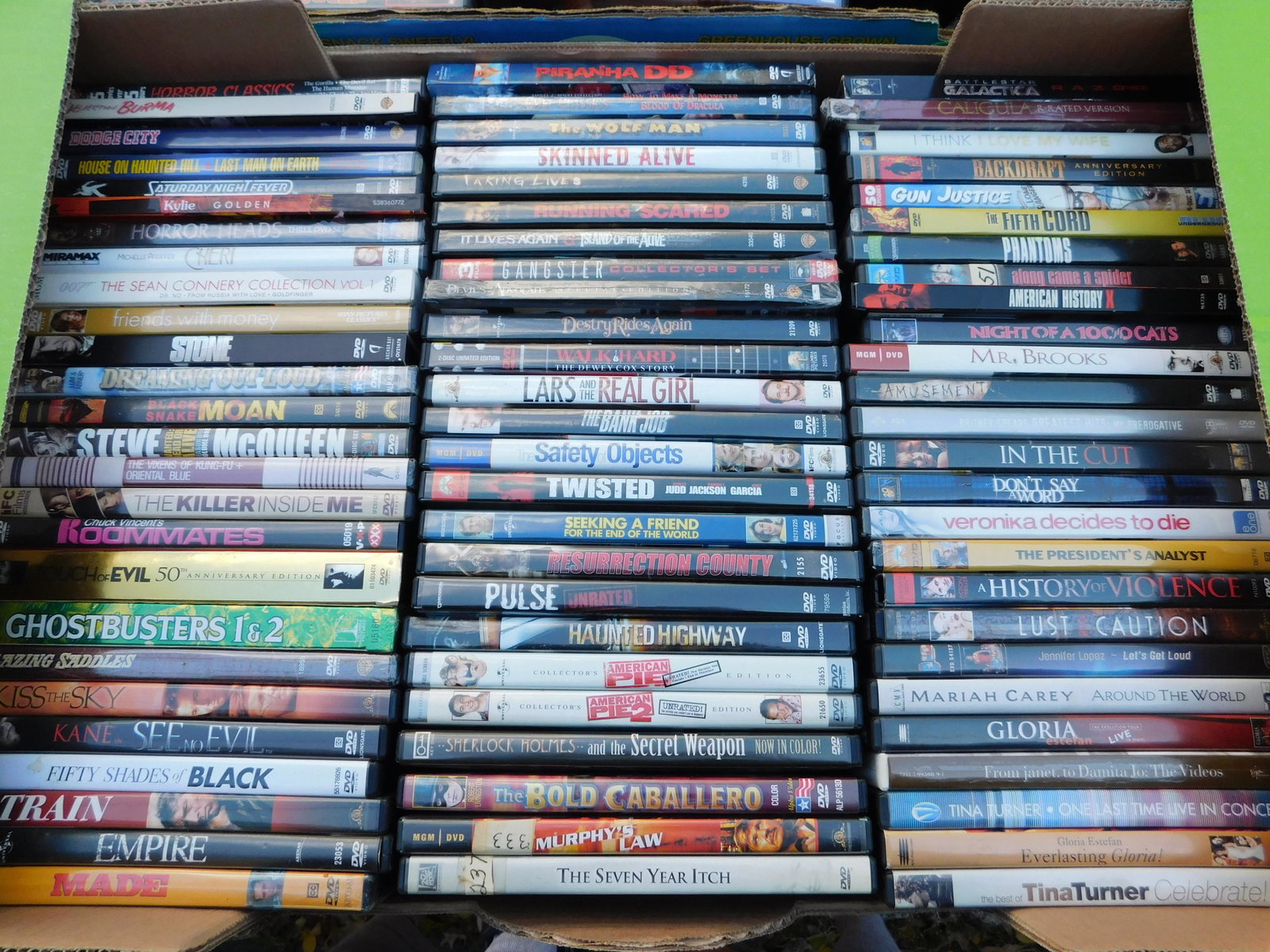 Large Lot of DVD's movies: Large Lot of DVD's movies. Mixed titles some may be factory sealed. This sale will be broadcast live on sale day with an auctioneer and caller calling full descriptions of each lot being sold, as well