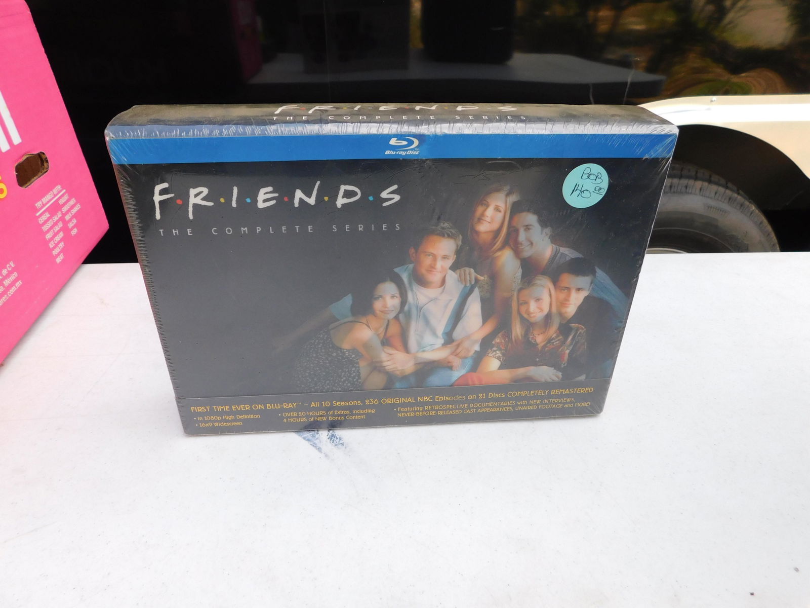 Friends Blu-ray box set (1 of 1)