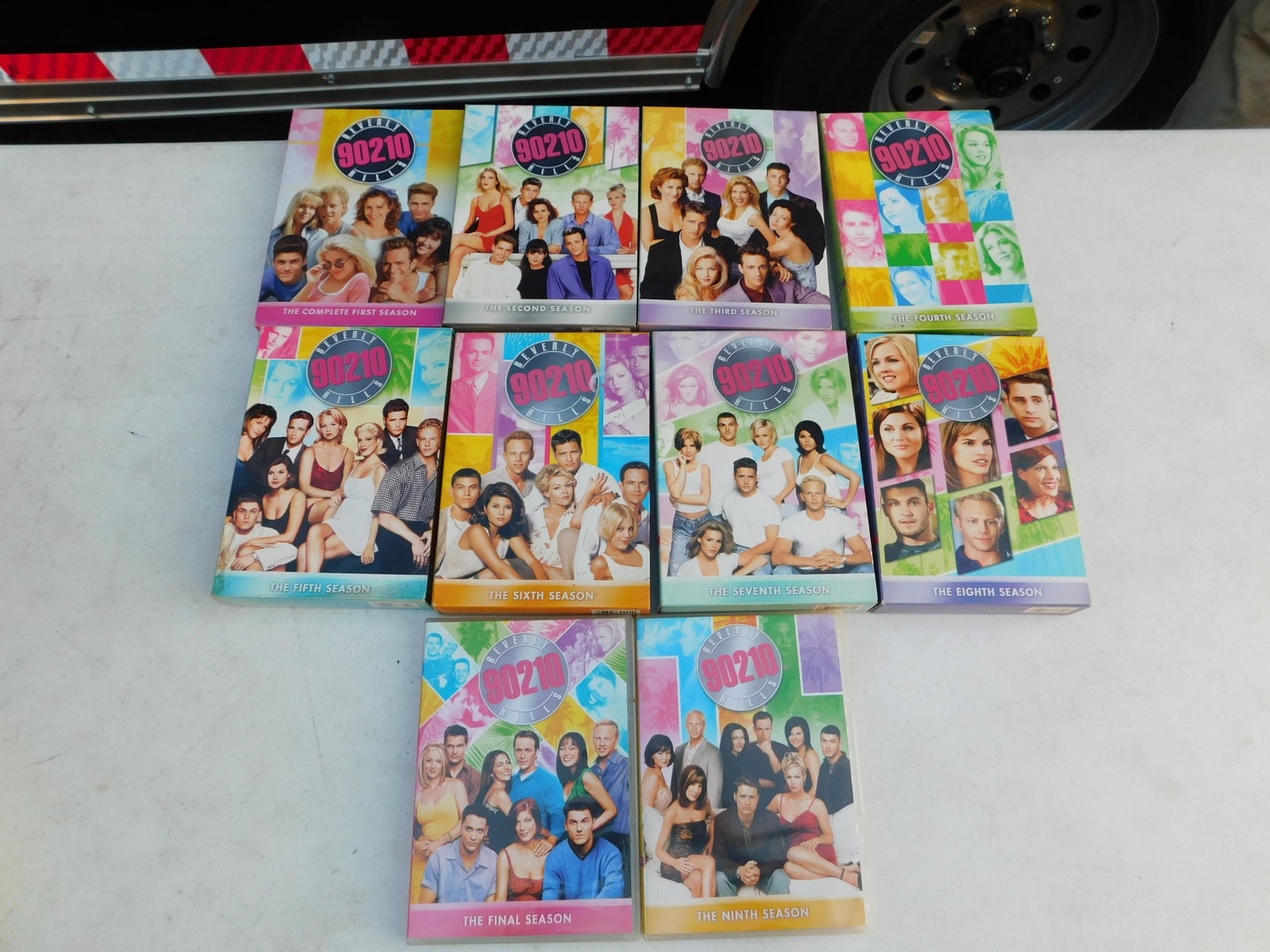 90210 DVD in set boxes: The complete TV series 90210 DVD in set boxes. This sale will be broadcast live on sale day with an auctioneer and caller calling full descriptions of each lot being sold, as well as video feed of eac