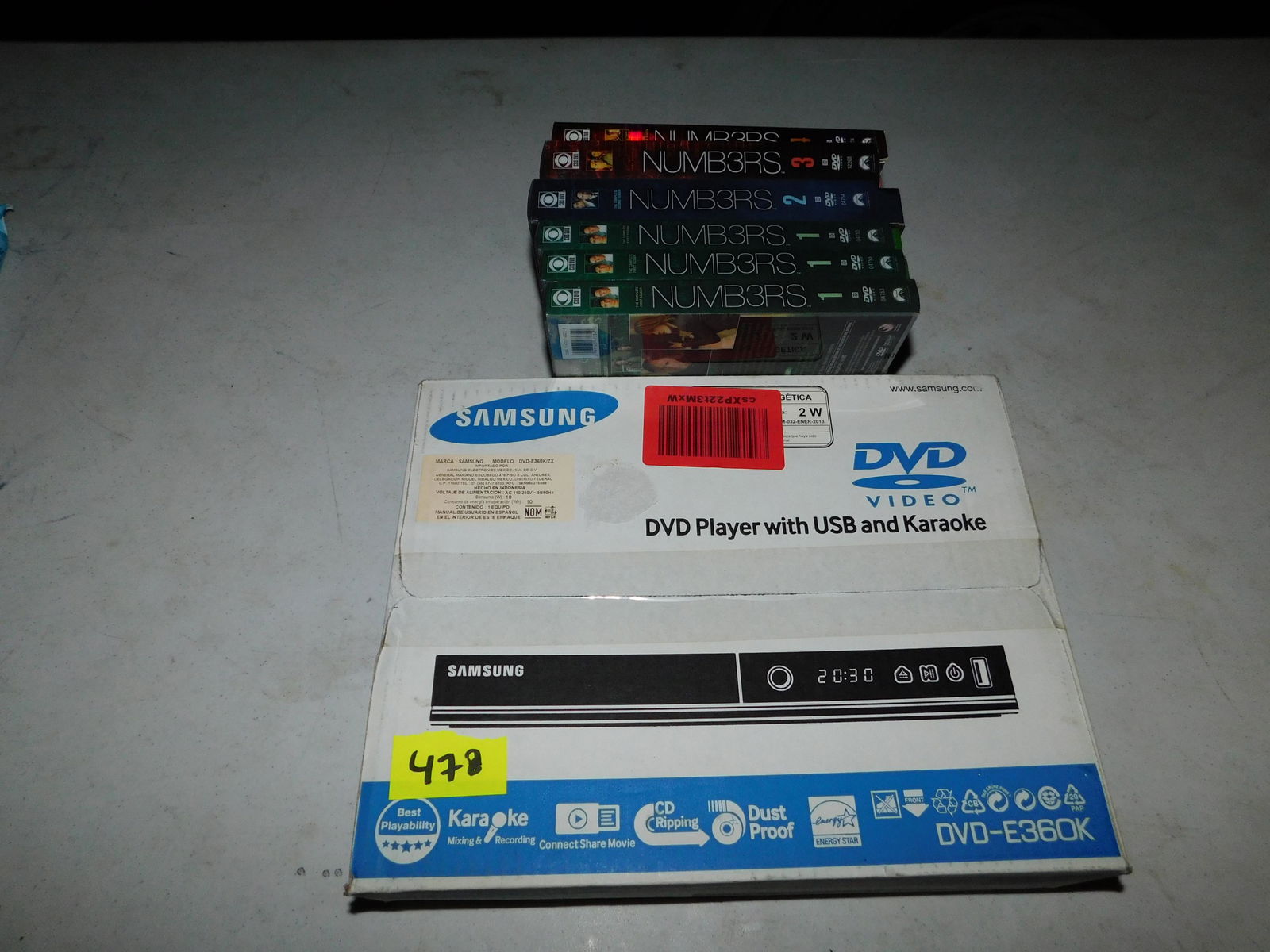 Samsung DVD player new in box (1 of 1)