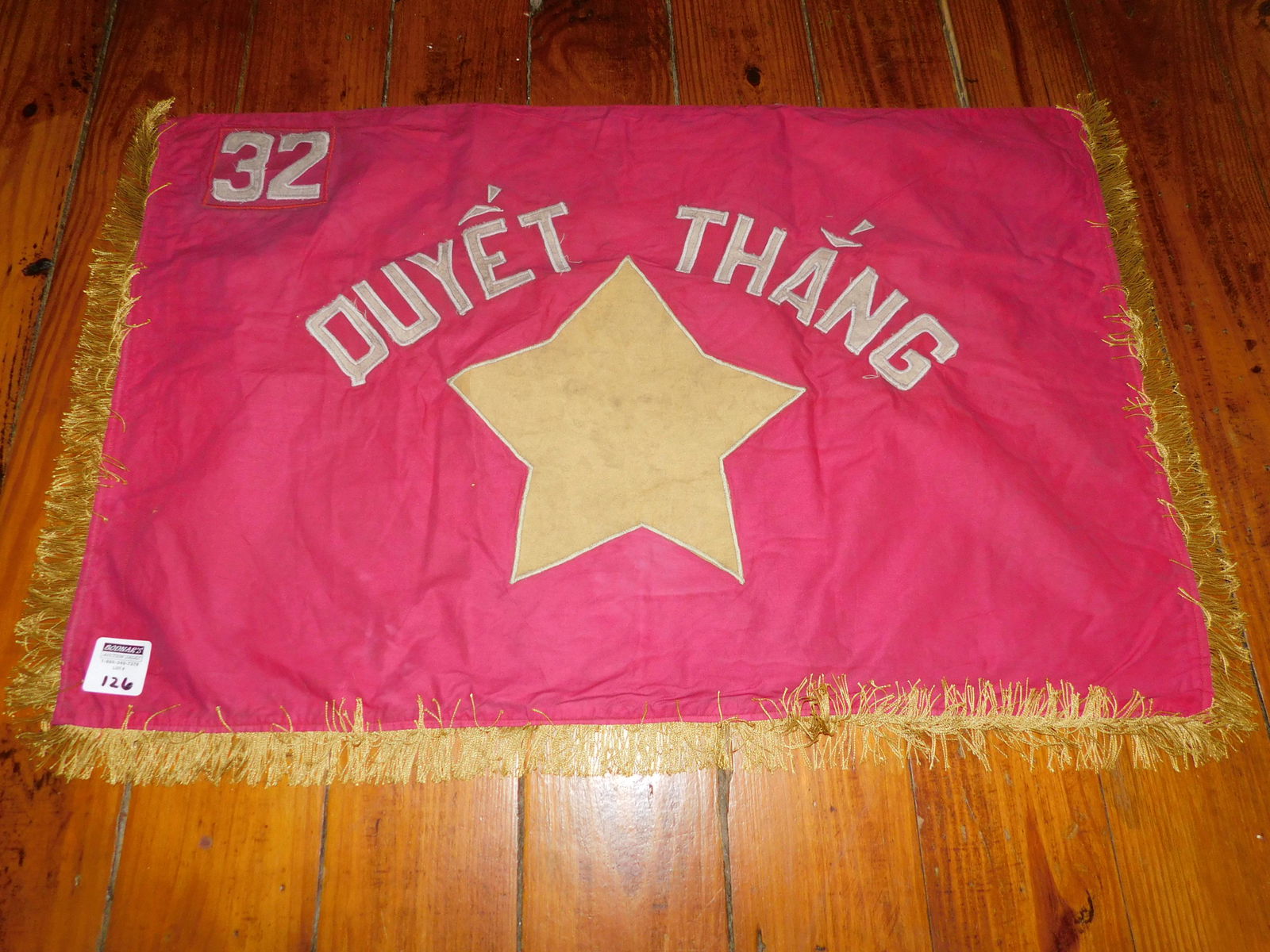 Quyet Thang 32 Banner (1 of 3)