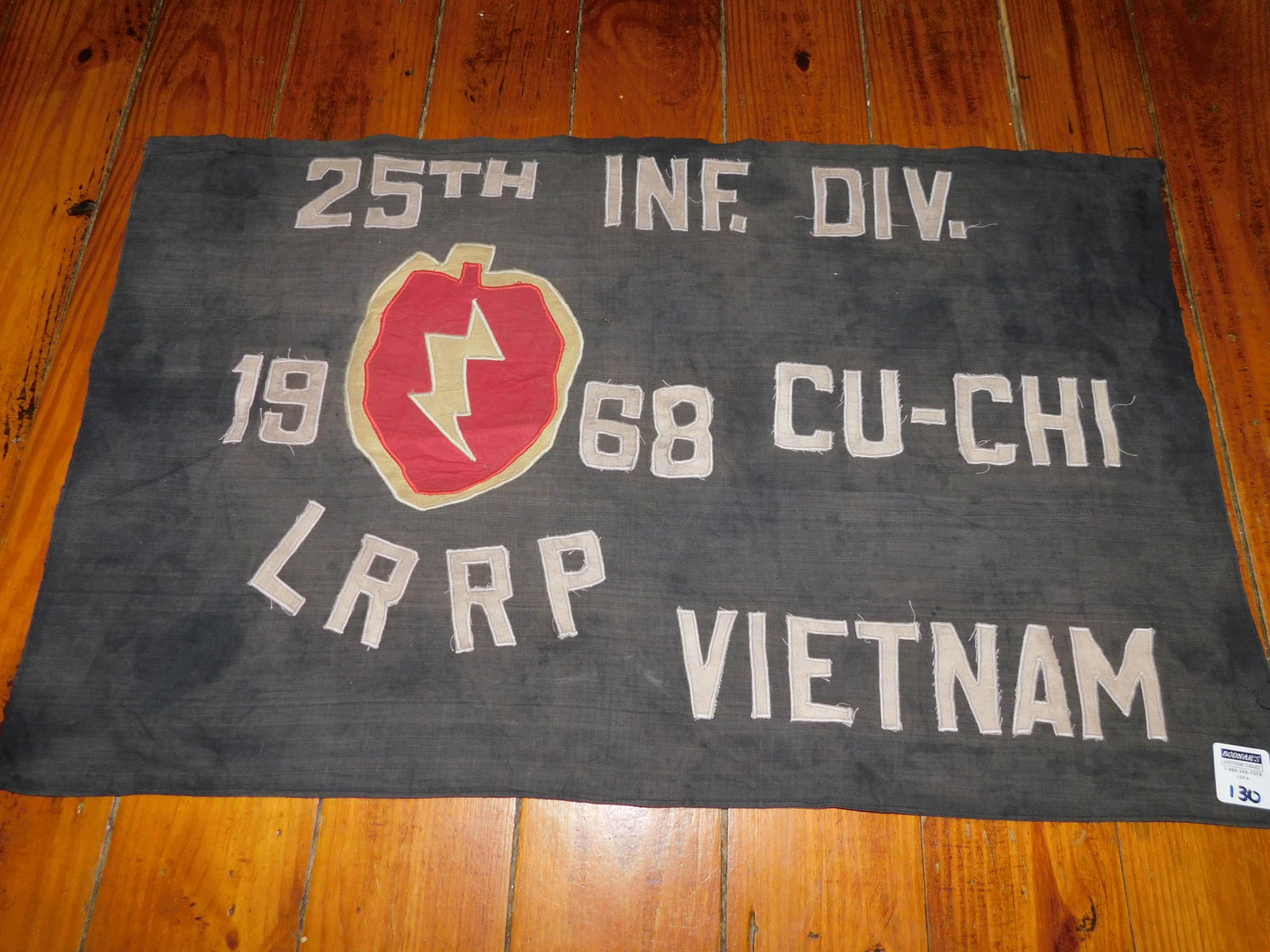 25th Infantry Div Cu-Chi LRRP Vietnam Flag (1 of 3)