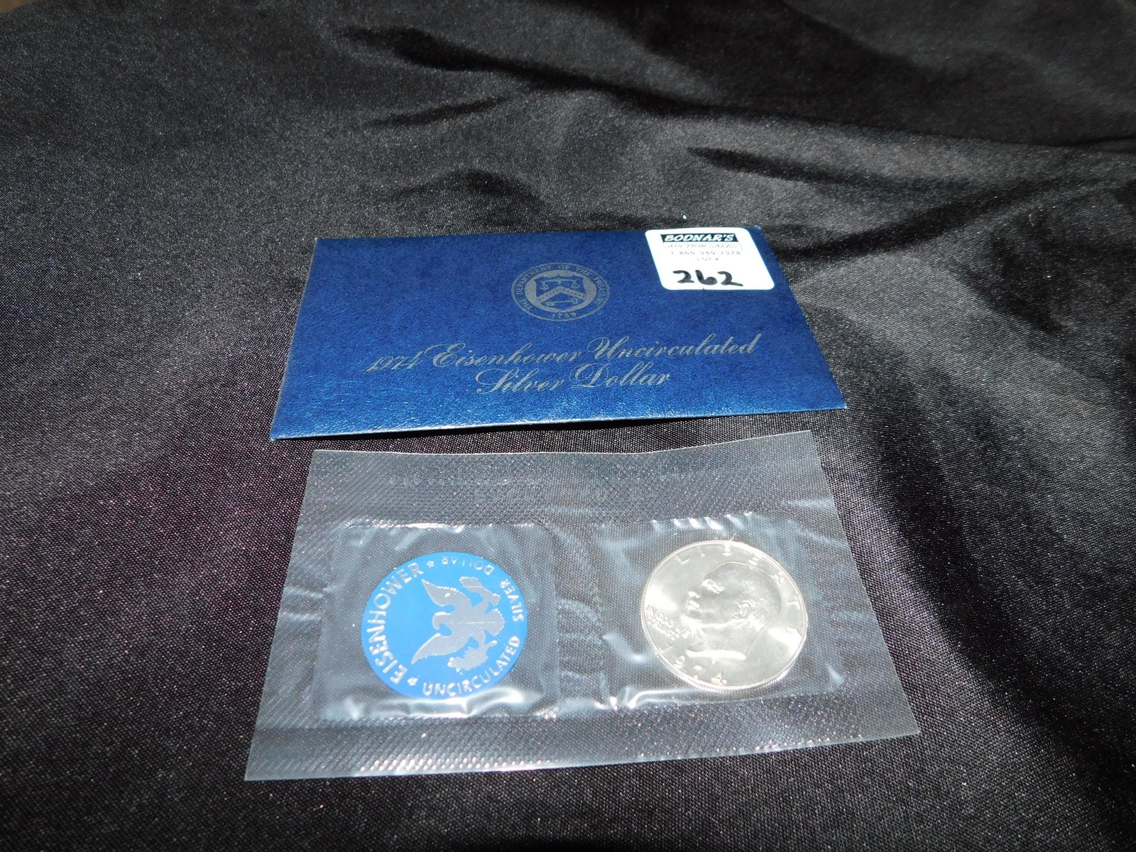 1974 Eisenhower Silver Dollar UNC (1 of 1)