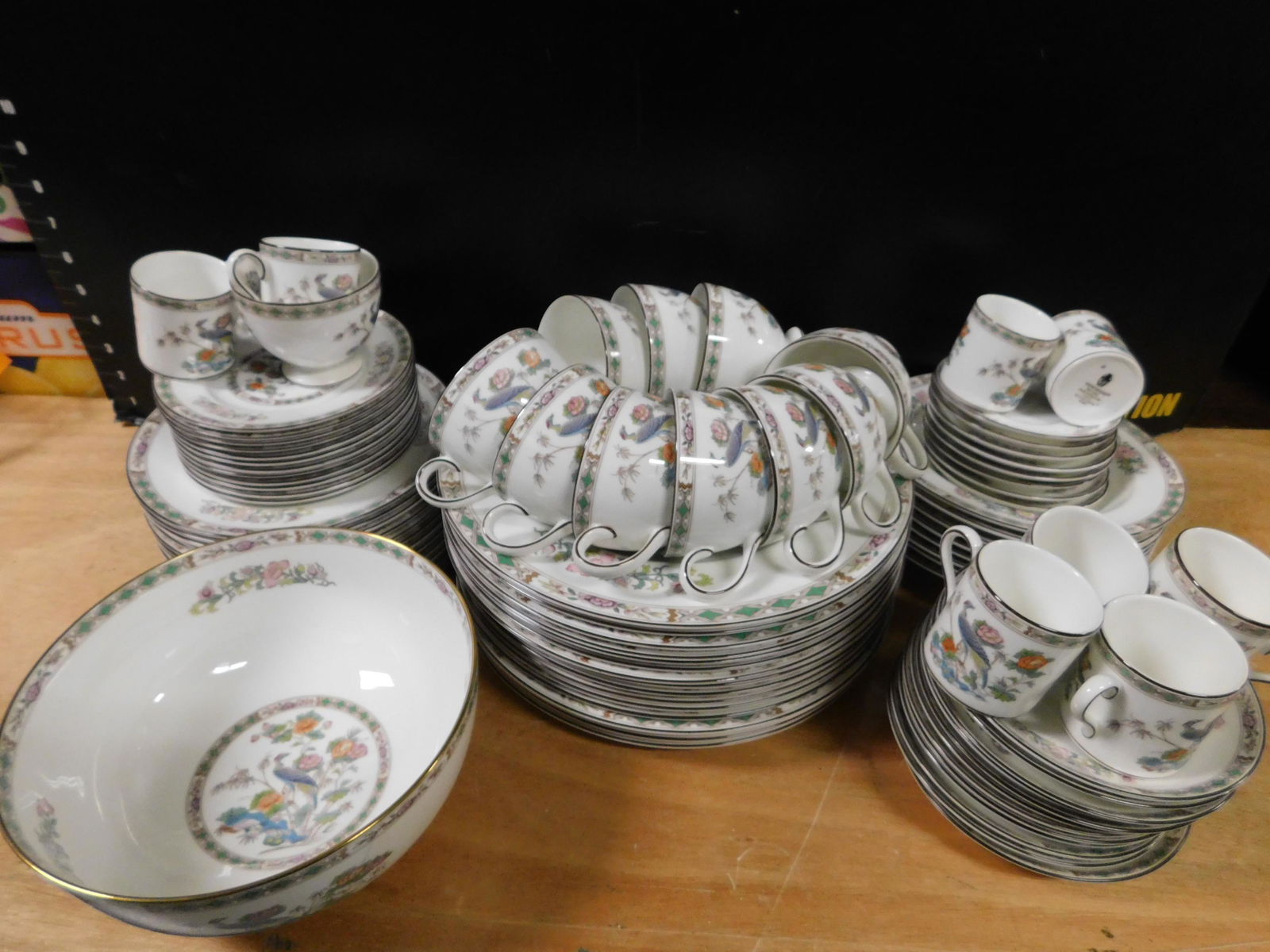 Wedgewood Kutani Crane Dinnerware Set - 87 Pieces: Wedgewood Kutani Crane Dinnerware Set. Contains 87 Pieces. You are bidding at a live sale, please read the terms and conditions. We are offering contact-less pick ups at our South Brunswick location b