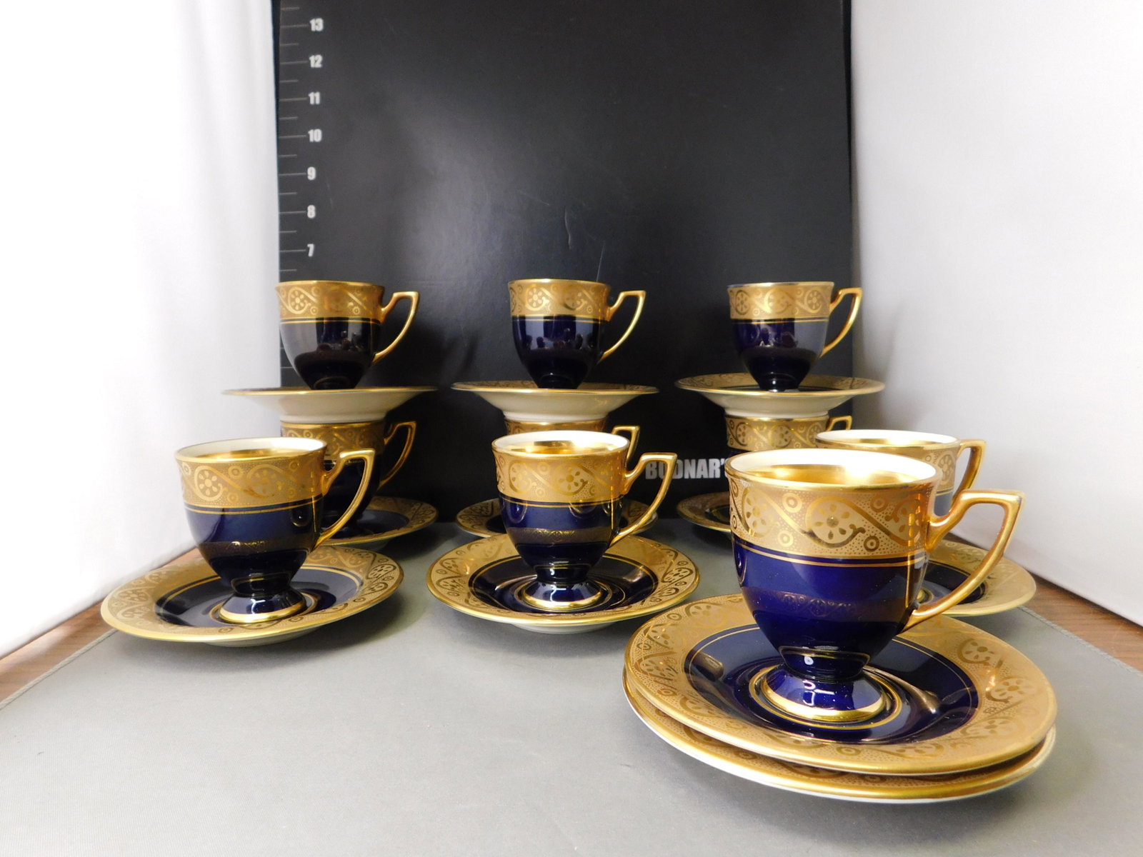 Set of 10 Bavarian Echt Cobalt Teacups and Saucers: Set of 10 Bavarian Echt Cobalt Teacups and Saucers. Plus you get an extra saucer. You are bidding at a live sale, please read the terms and conditions. We are offering contact-less pick ups at our Sou