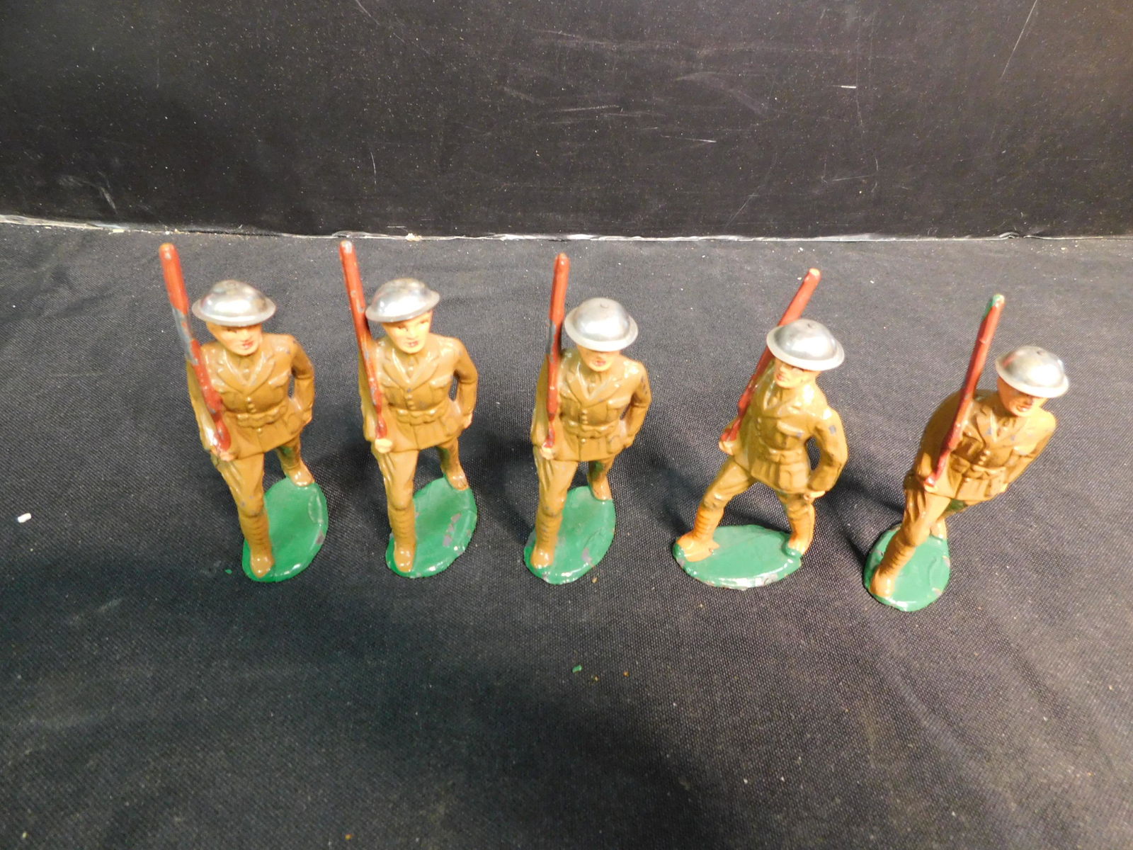 Lot of 5 metal Military Soldiers: Lot of 5 metal Military Soldiers. World War 1 in near mint condition You are bidding at a live sale, please read the terms and conditions. We are offering contact-less pick ups at our South Brunswick