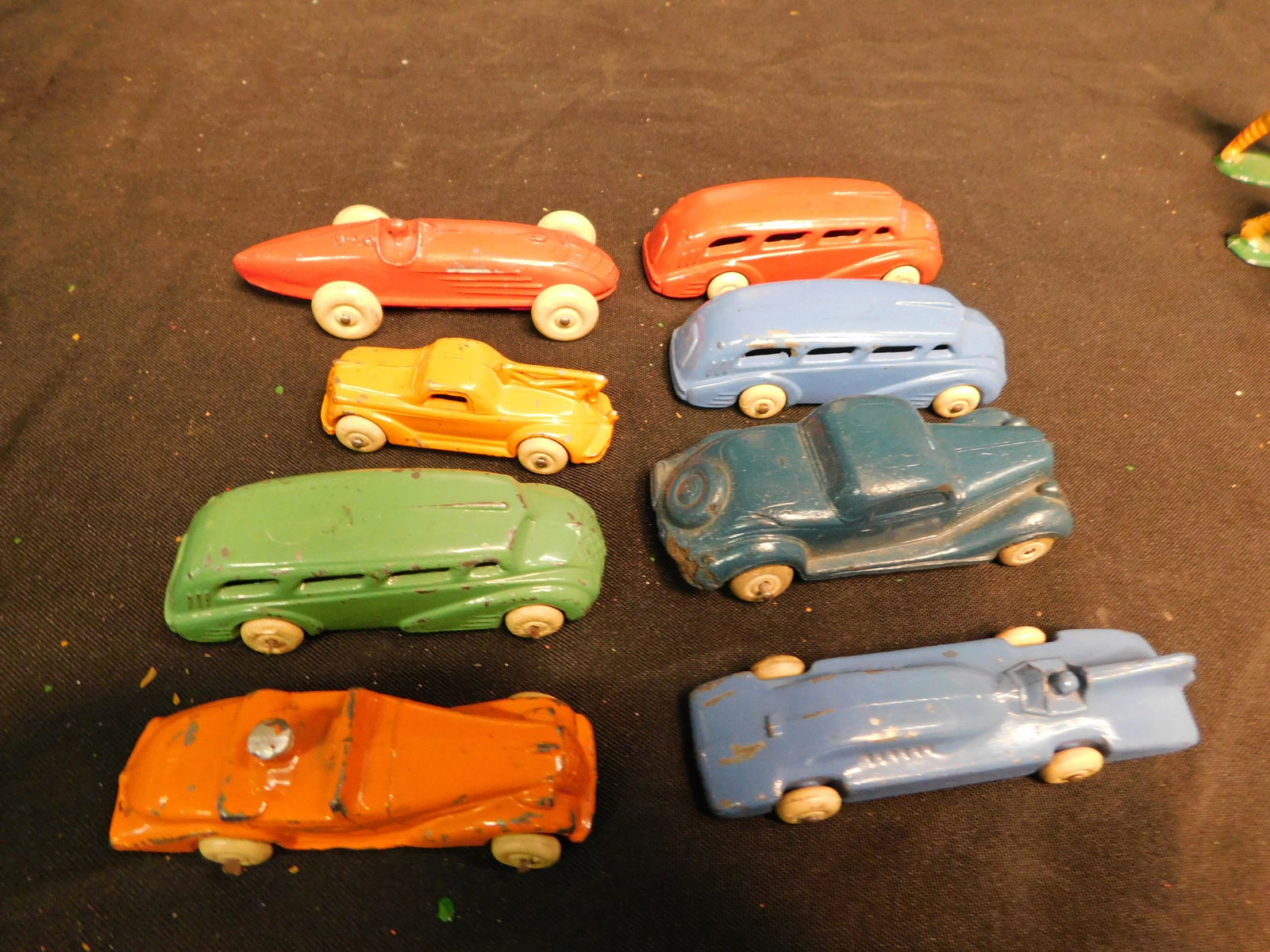 Lot of 8 Die-Cast Vehicles: Lot of 8 Die-Cast Vehicles. World War 1 in near mint condition You are bidding at a live sale, please read the terms and conditions. We are offering contact-less pick ups at our South Brunswick locati