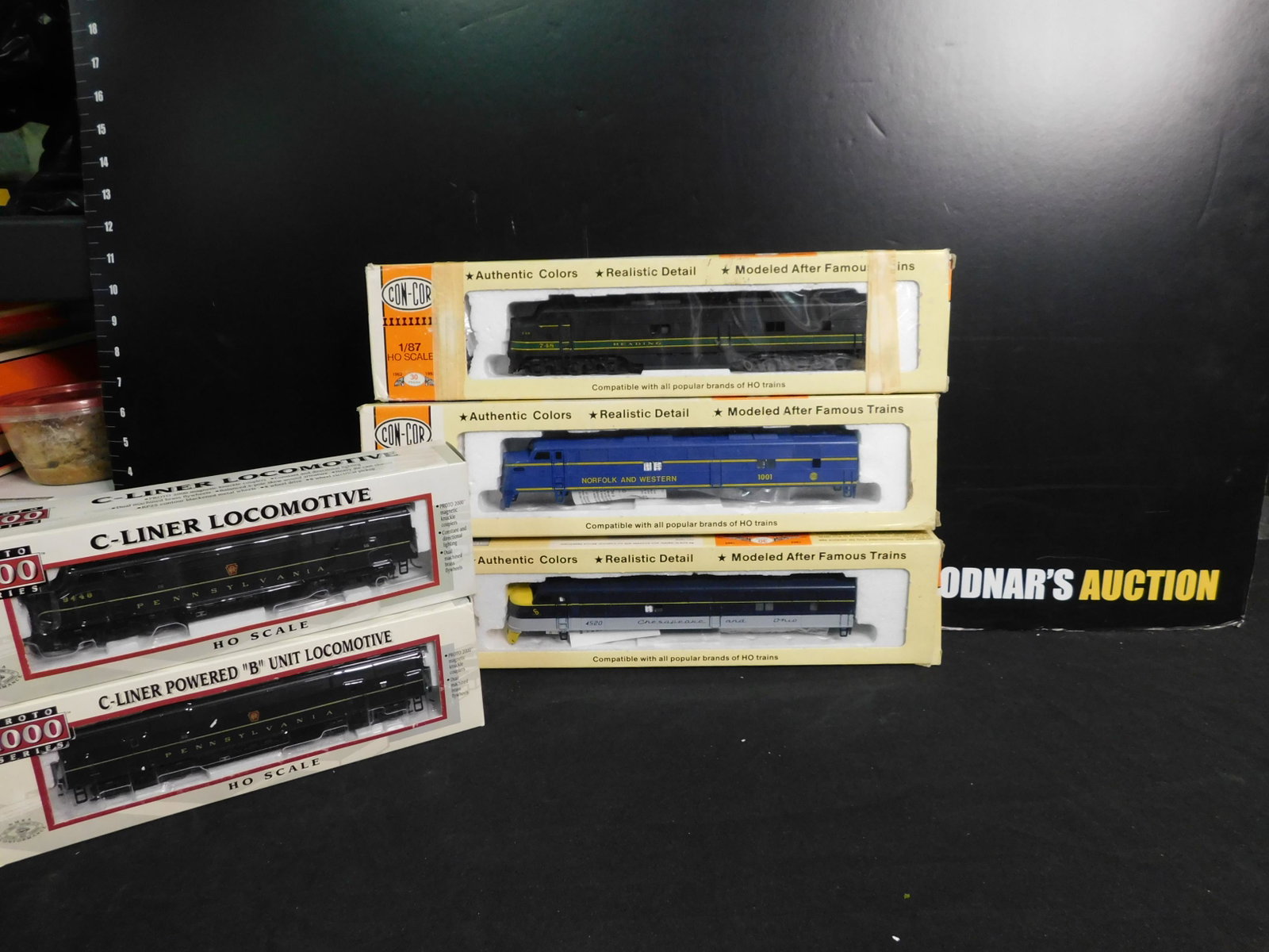 Lot of 3 HO Scale Engines and 2 Engine Shells: Lot of 3 HO Scale Engines and 2 Engine Shells including LifeLike Proto 1000 Series Pennsylvania AB Set, ConCor Unlettered Diesel, ConCor C&O Diesel Shell and ConCor Norfolk & Western Diesel Shell. You