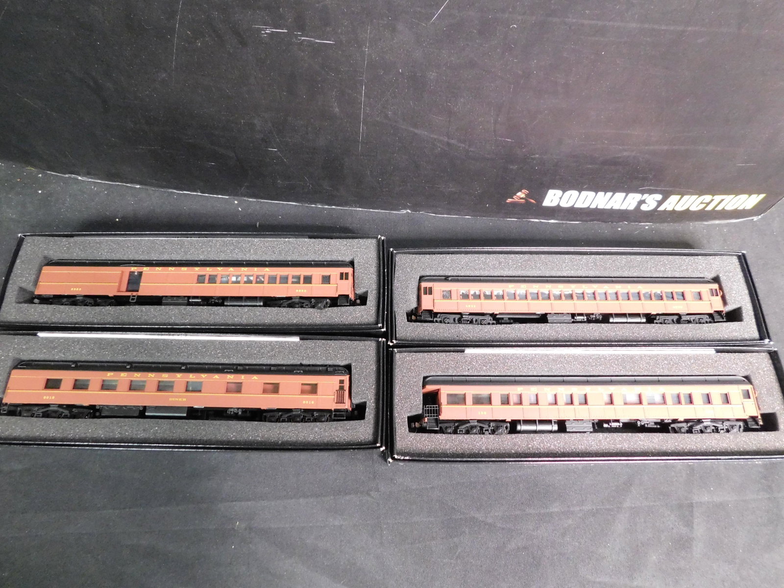 HO Scale Bachmann Spectrum Penn RR Post War Passenger: HO Scale Bachmann Spectrum Penn RR Post War Passenger Set. You are bidding at a live sale, please read the terms and conditions. We are offering contact-less pick ups at our South Brunswick location b