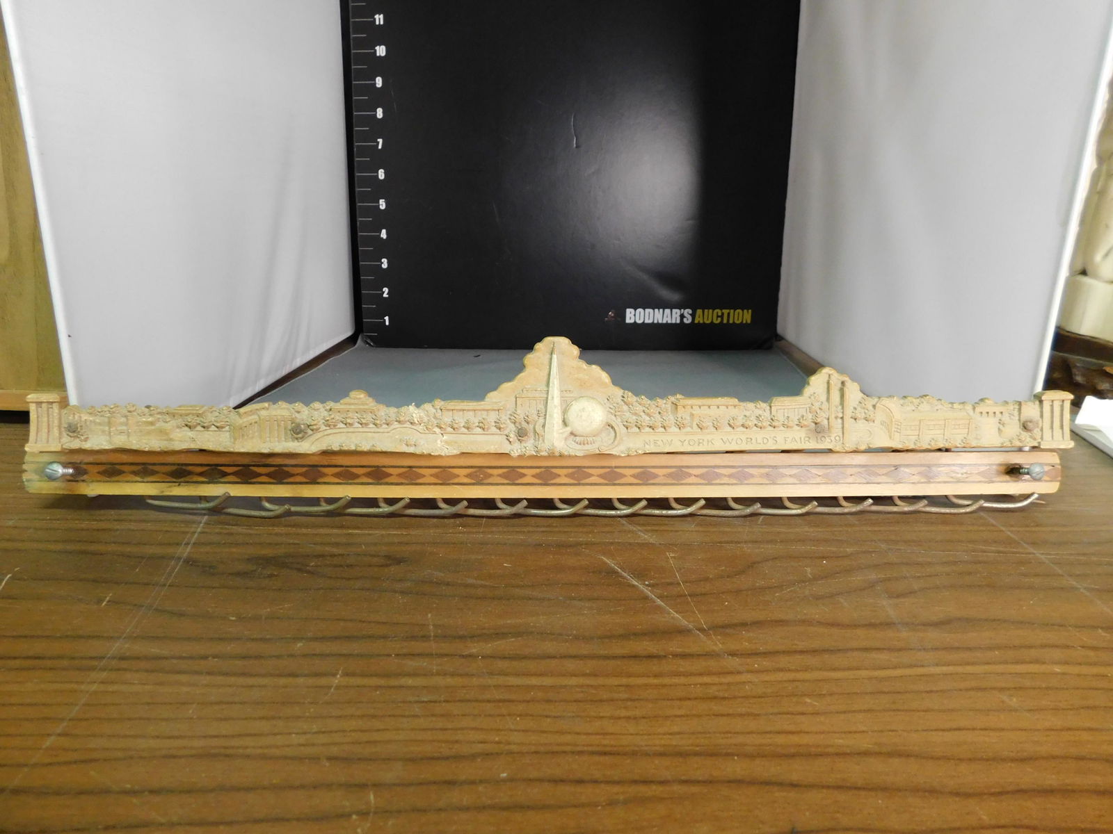 1939 New York World's Fair Tie Rack (1 of 4)