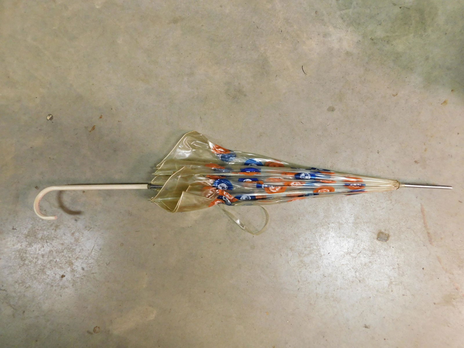 New York World's Fair Umbrella: New York World's Fair Umbrella. This sale will be broadcast live on sale day with an auctioneer and caller calling full descriptions of each lot being sold, as well as video feed of each lot. All item