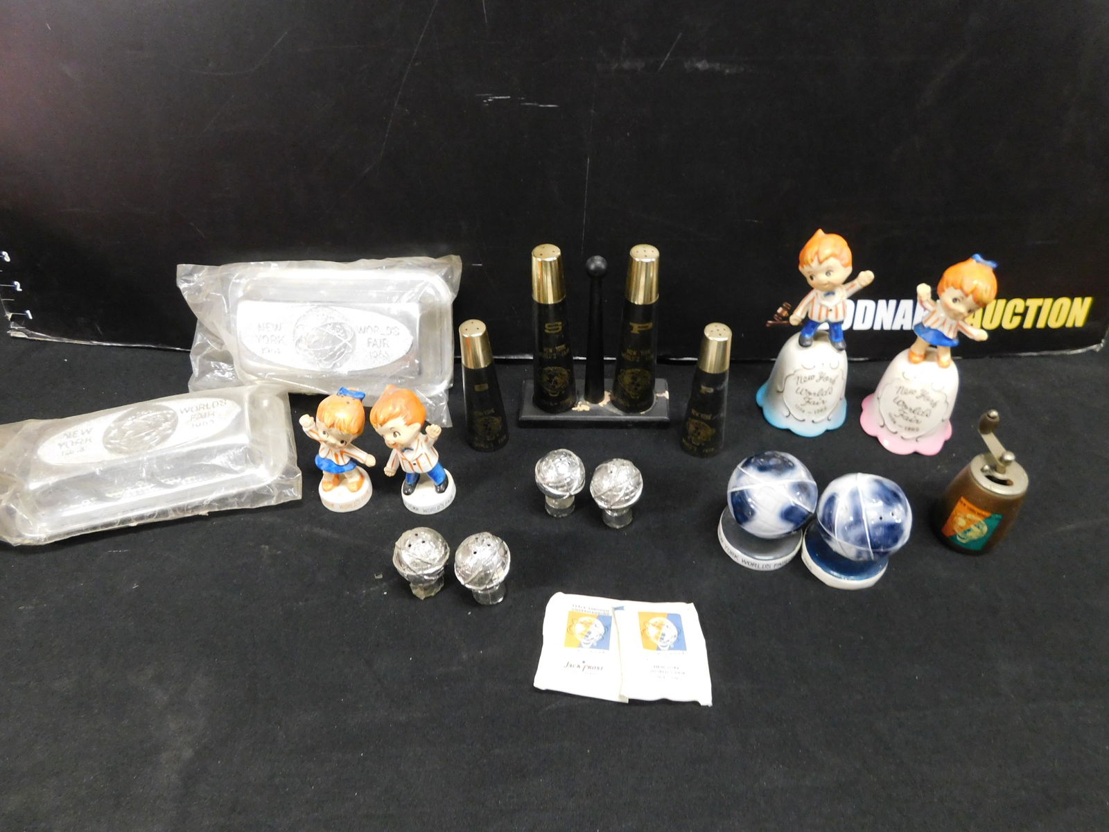 Group Lot of 1964 New York World's Fair including Salt (1 of 7)