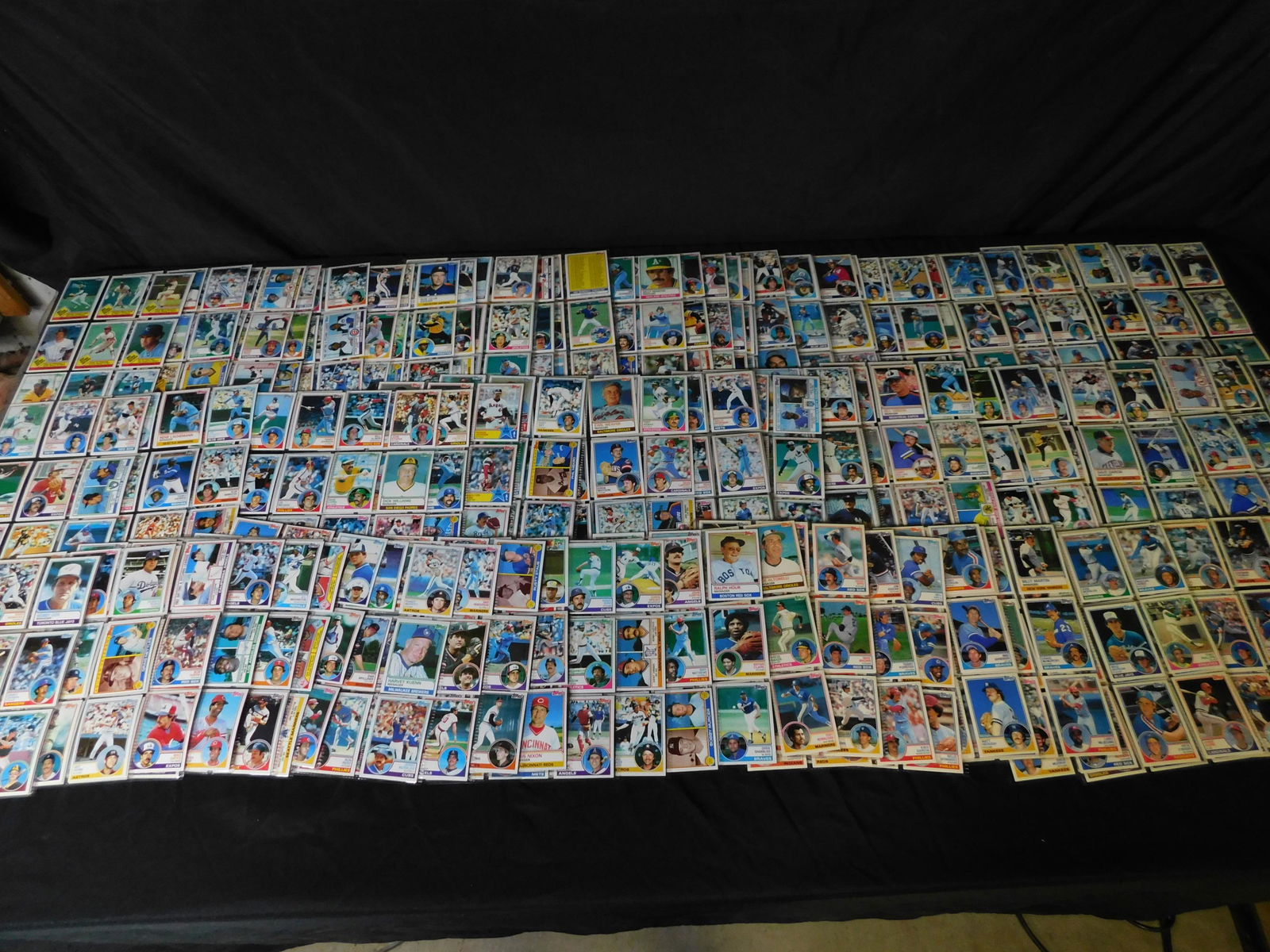 Topps Baseball 1983 Complete Set (1 of 8)