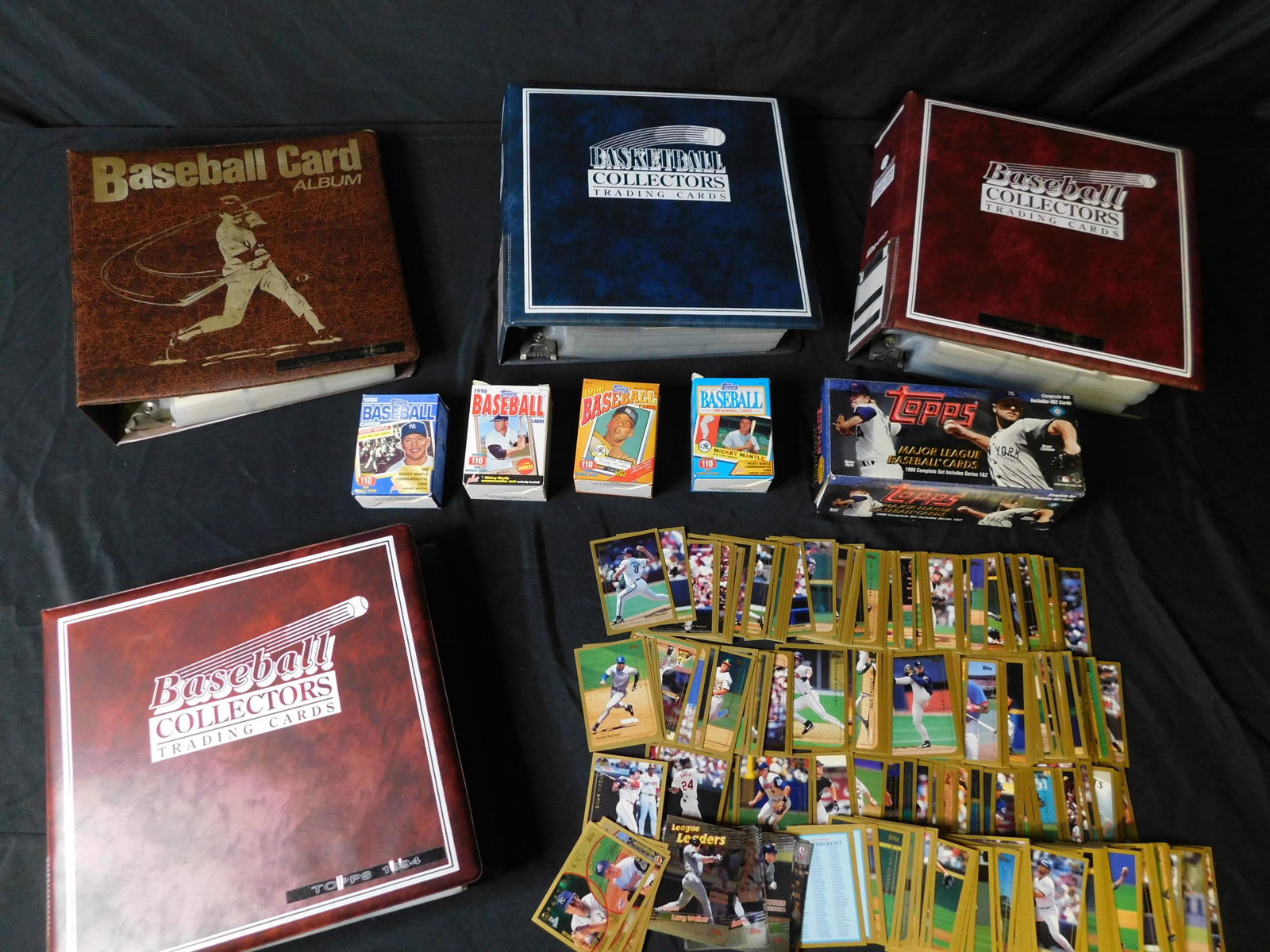 Lot of 1994,96, 97, 98, 99 Topps Baseball Cards - (1 of 18)