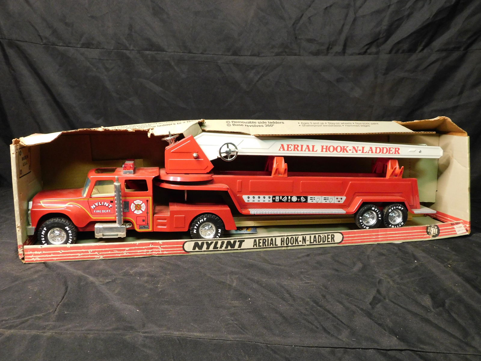 Nylint Ariel Hook N Ladder Fire Truck (1 of 4)