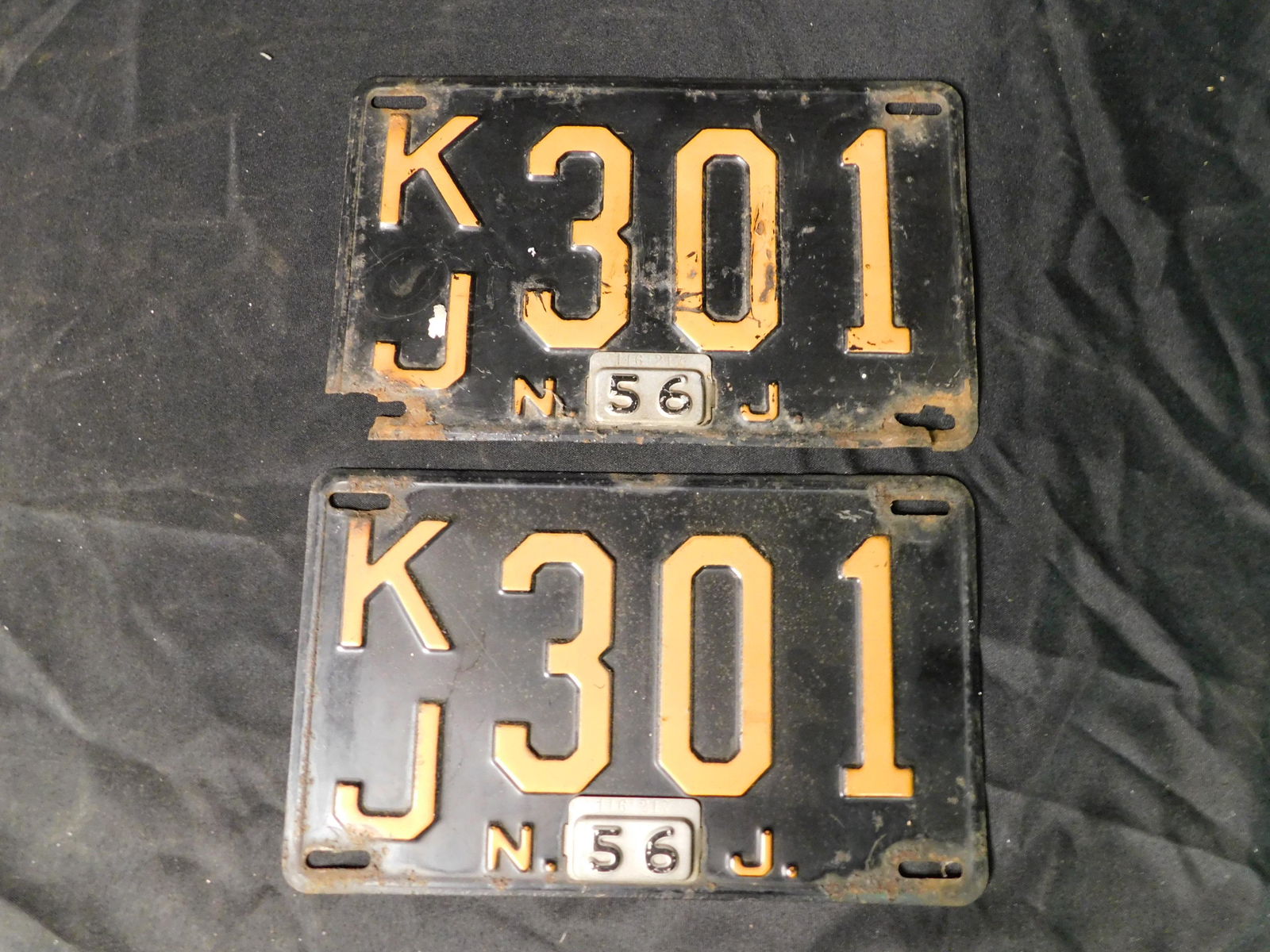 Lot of 2 Vintage NJ License Plates (1 of 4)