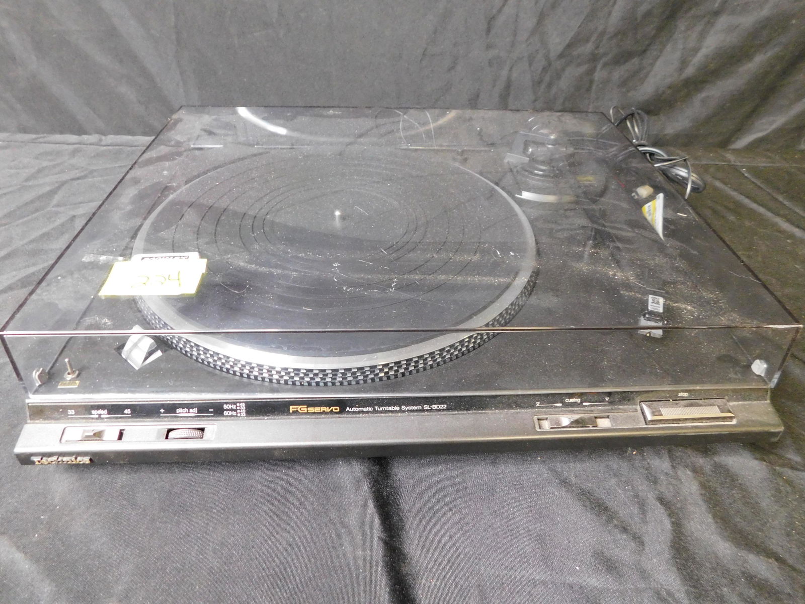 Technics Turntable (1 of 3)