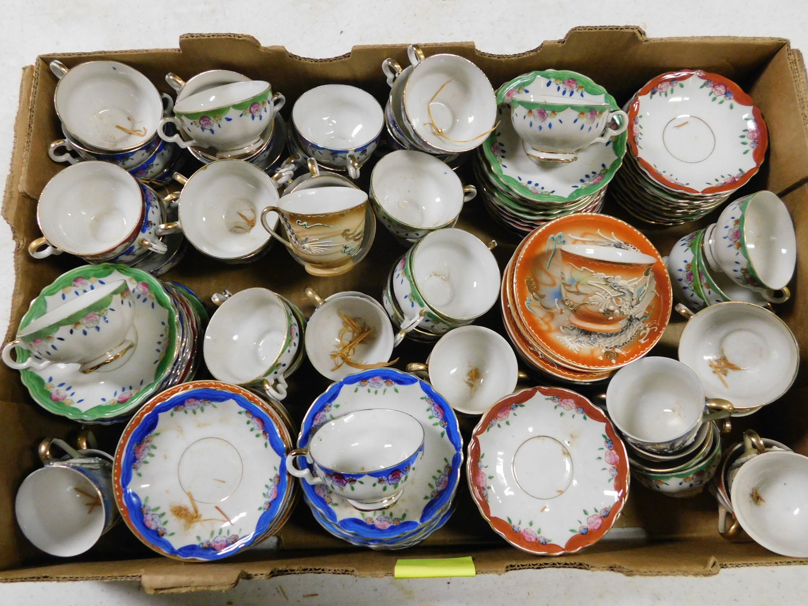 Large Lot of Teacups and Saucers (1 of 3)