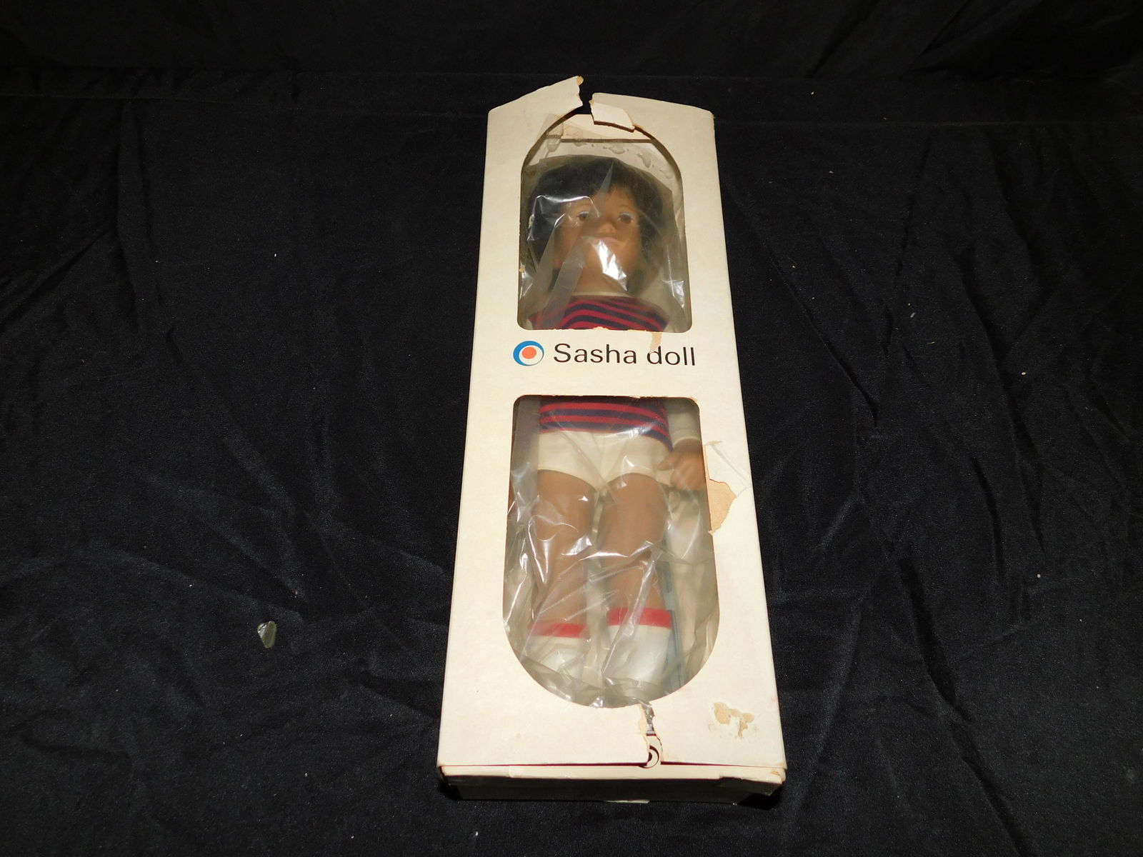 Sasha Doll in Box (1 of 3)