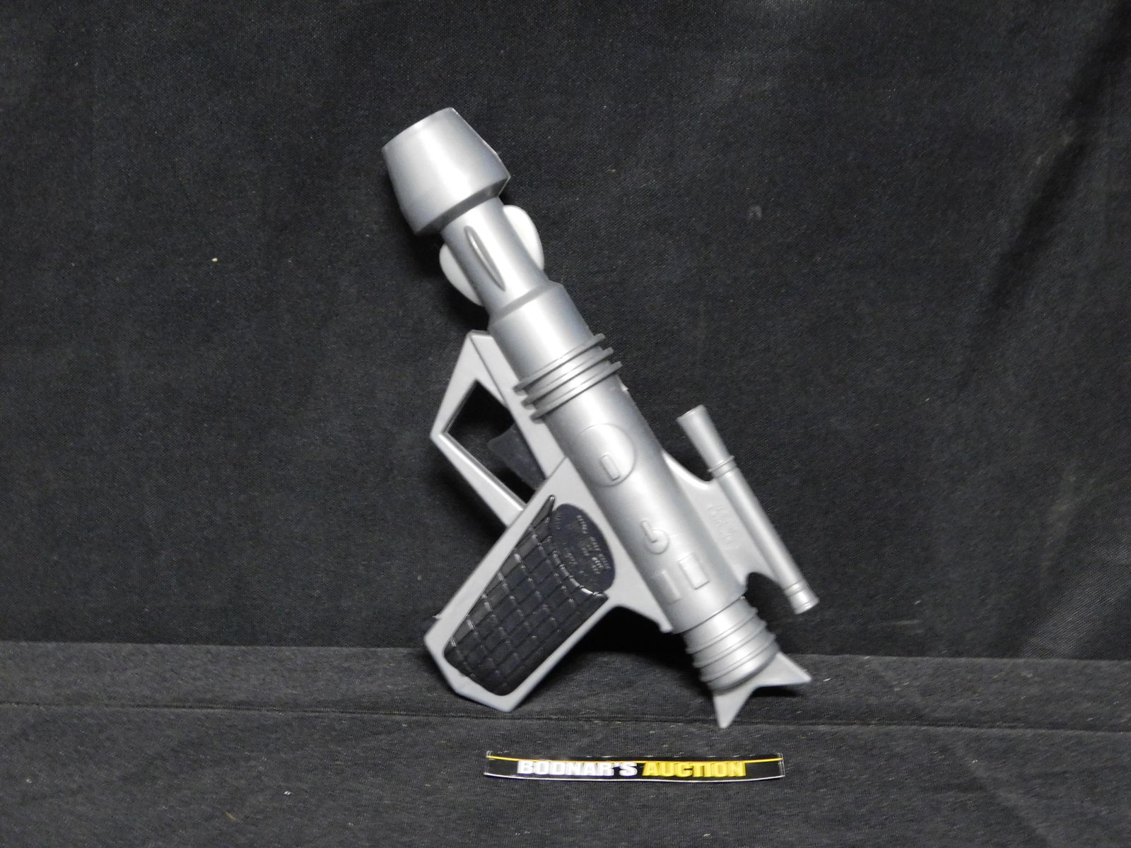 Vintage Silver Space Gun Pez: Vintage Silver Space Gun Pez. You are bidding at a live sale, please read the terms and conditions. We are offering contact-less pick ups at our South Brunswick location by APPOINTMENT ONLY on the Fri