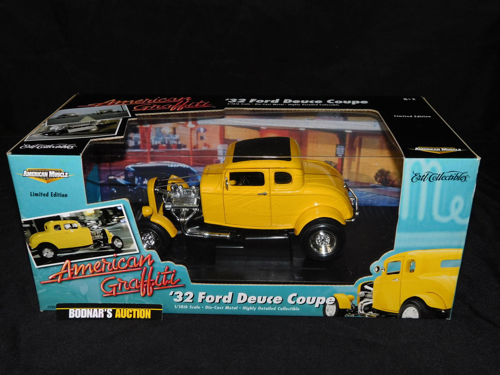 Ertl 1932 American Graffiti Ford Deuce 1:18 Diecast Car for