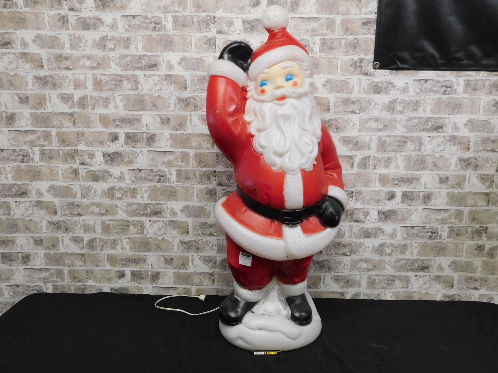 Empire Light-Up Santa Decoration (1 of 3)