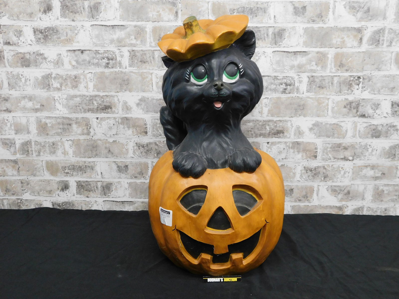 Halloween Pumpkin and Black Cat Decoration (1 of 3)