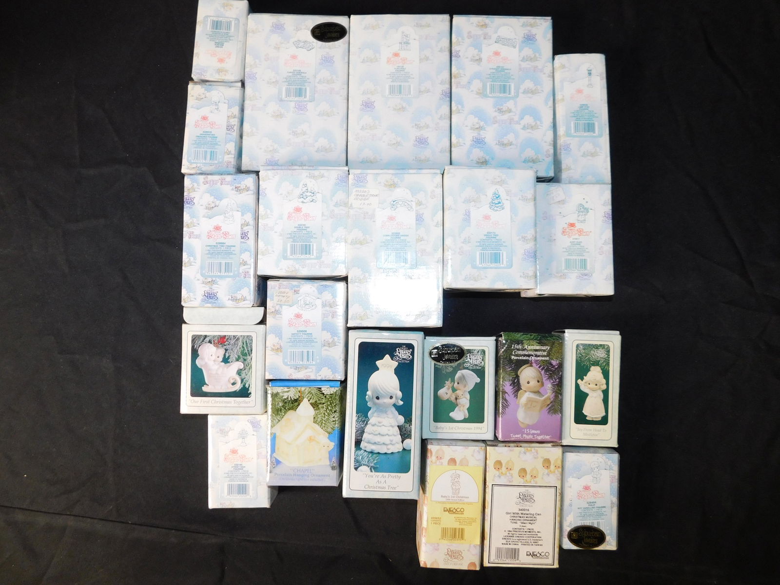 Lot of Precious Moments Figures including Sugar Town (1 of 4)