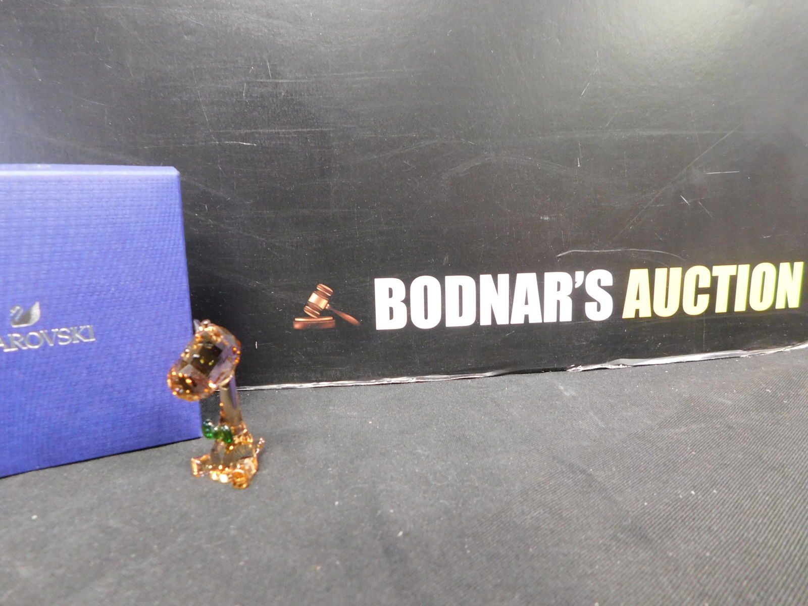 Swarovski Crystal Giraffe with Green Bow (1 of 2)