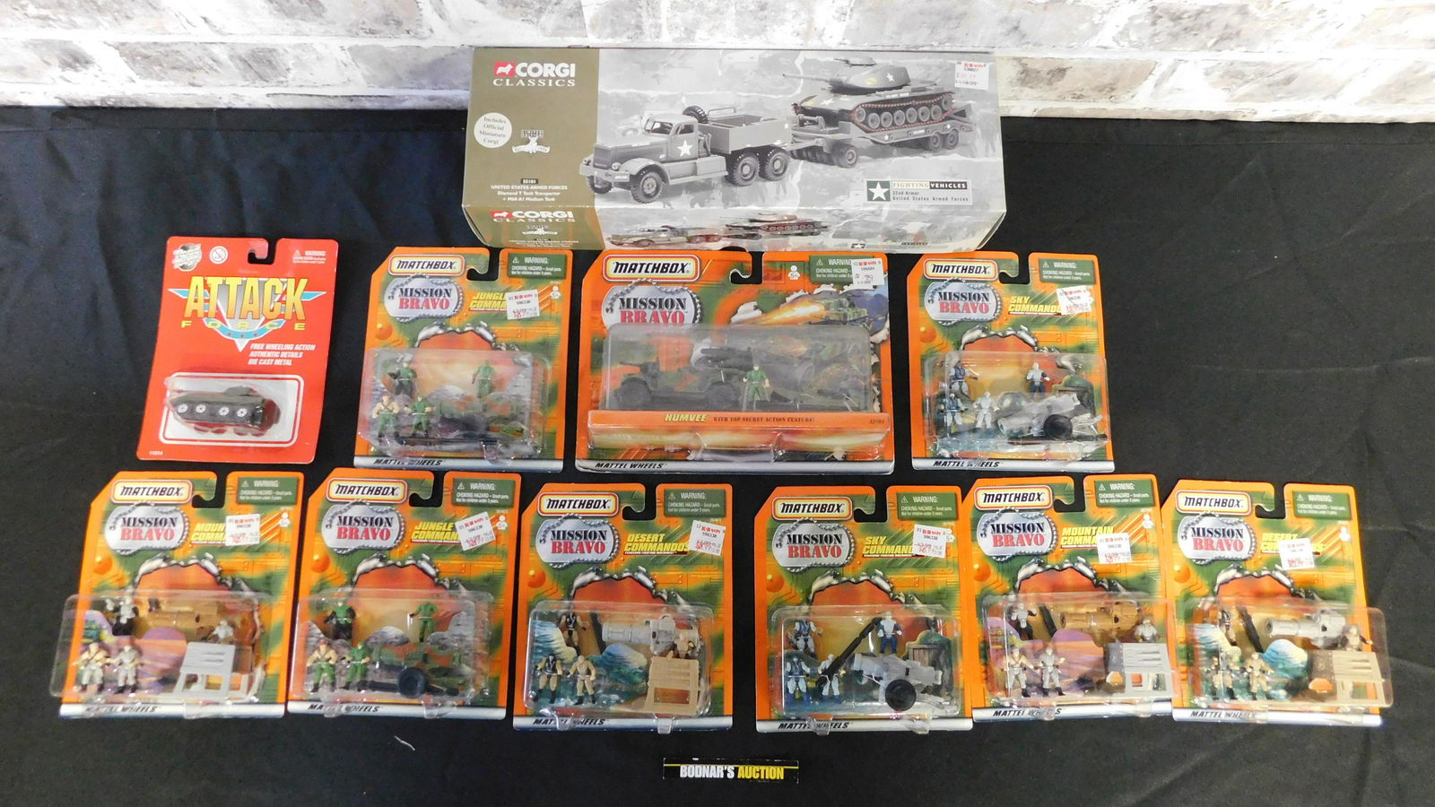 Lot of Matchbox Mission Bravo and Corgi Tank (1 of 3)