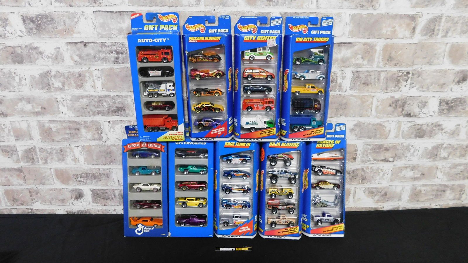 Group Lot of 9 Hot Wheels Gift Pack Sets (1 of 3)