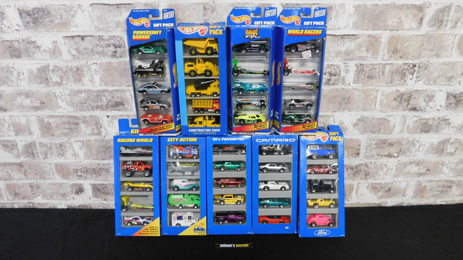 Group Lot of 9 Hot Wheels Gift Pack Sets (1 of 3)