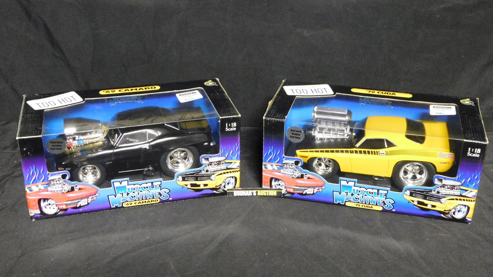 Lot of 2 Muscle Machines 1:18 Scale Die-Cast Cars (1 of 3)