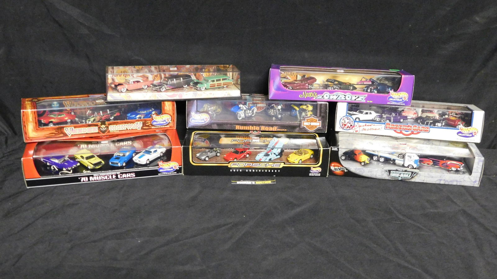 Lot of 8 Hot Wheels Multi-Car Sets (1 of 4)