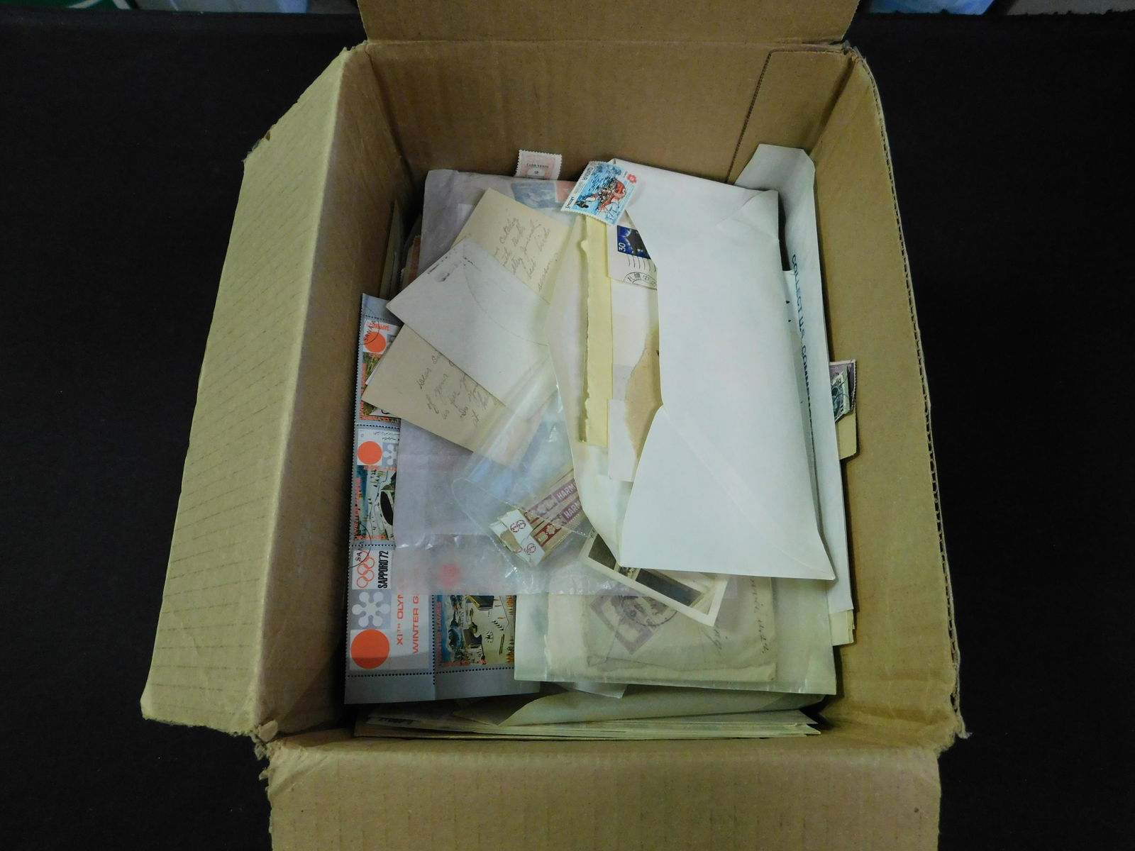 Large Lot of Worldwide Stamps (1 of 9)