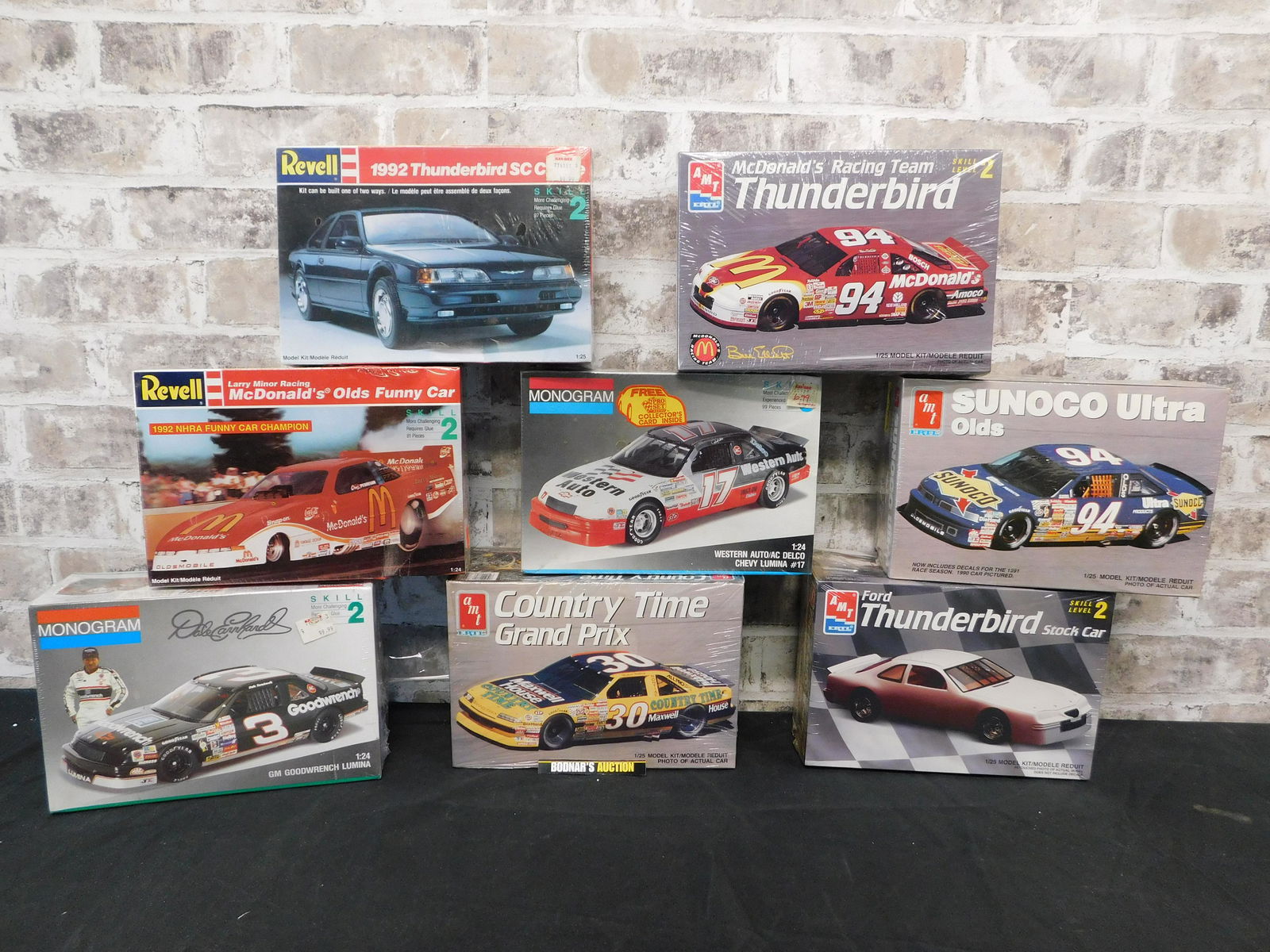 Lot of 8 Sealed Auto Related Model Kits (1 of 6)