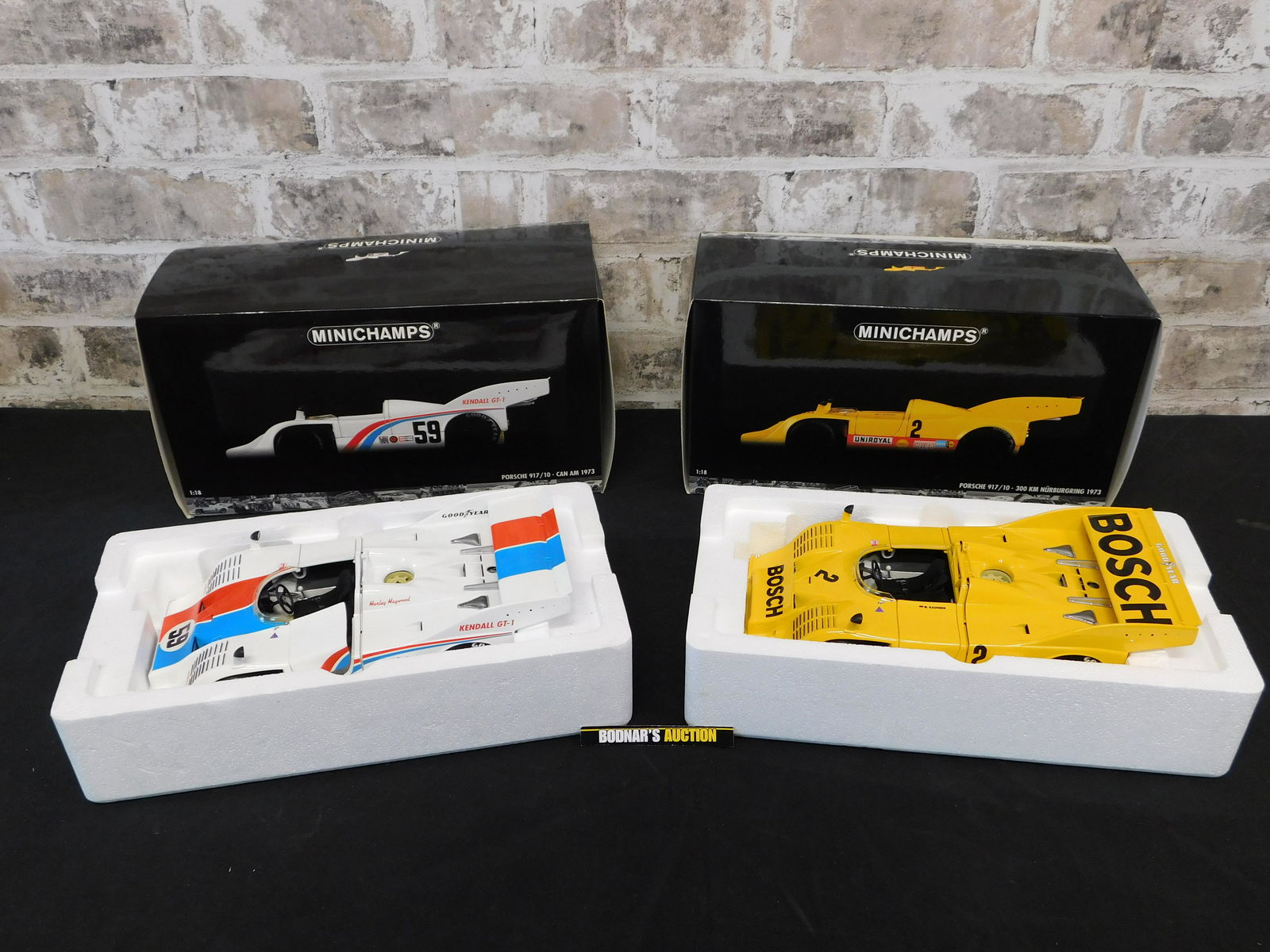 Lot of 2 Minichamps Porsche Diecast 1:18 Scale Cars (1 of 9)