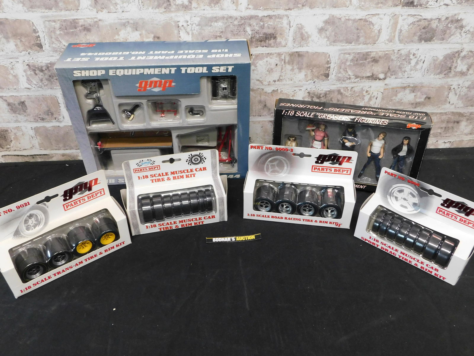 Lot of GMP Tires, Tool Set and Greasers Figures (1 of 5)