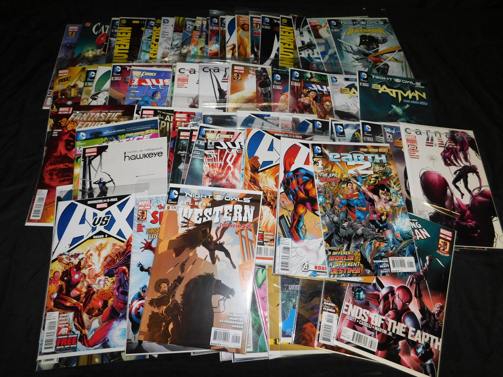 Lot of Marvel and DC Newer Comics (1 of 5)