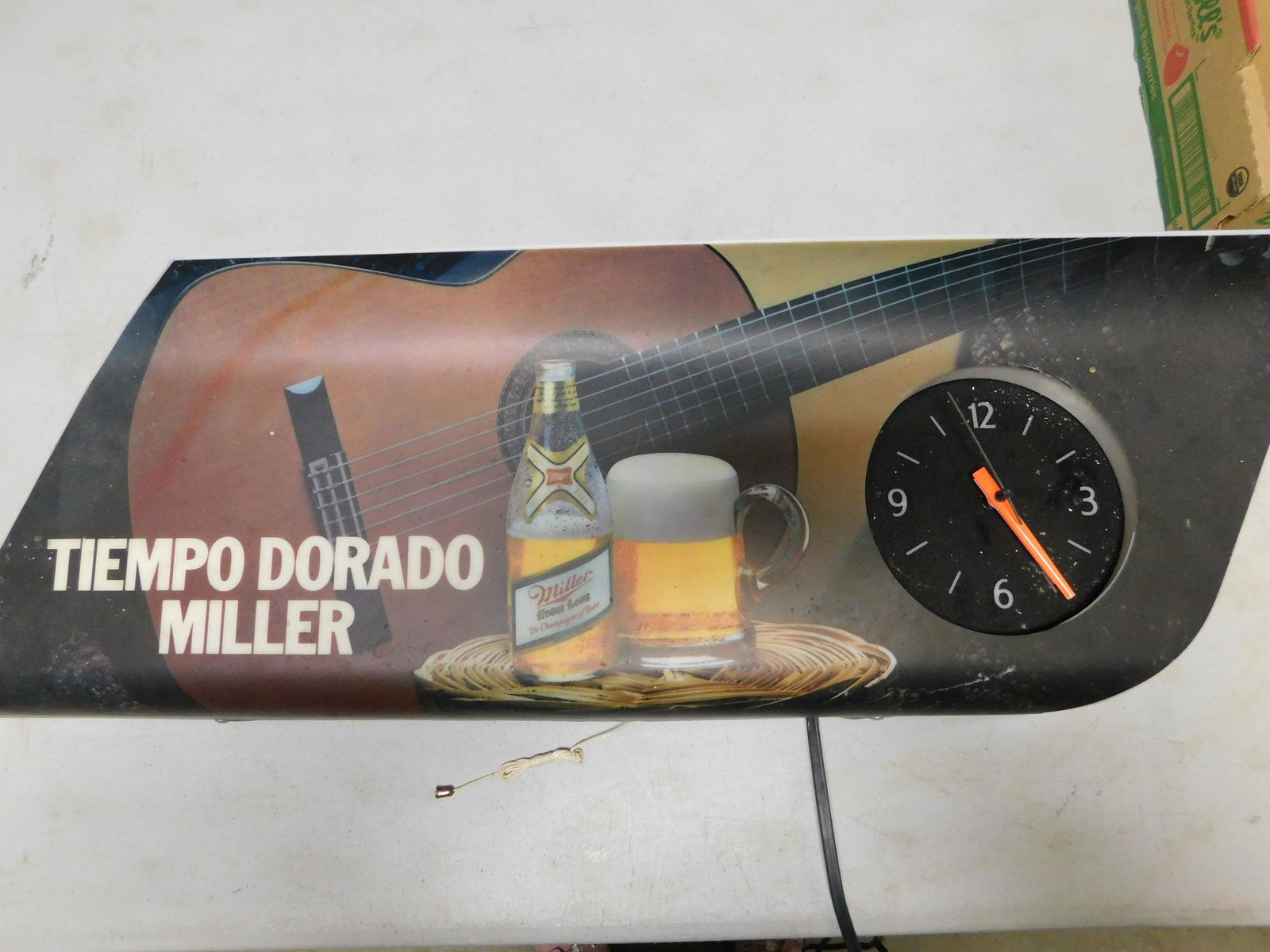 Tiempo Dorado Miller Light Sign and Clock (1 of 1)