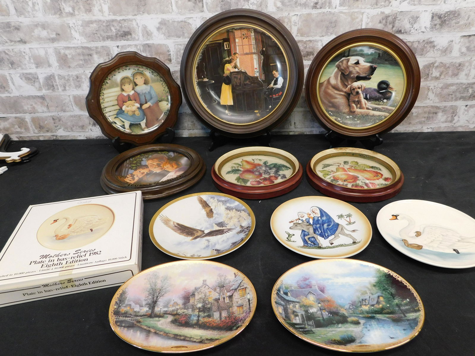 Box Lot of Collector Plates: Box Lot of Collector Plates including Goebel, Thomas Kinkaid, Norman Rockwell and More. This sale will be broadcast live on sale day with an auctioneer and caller calling full descriptions of each lot