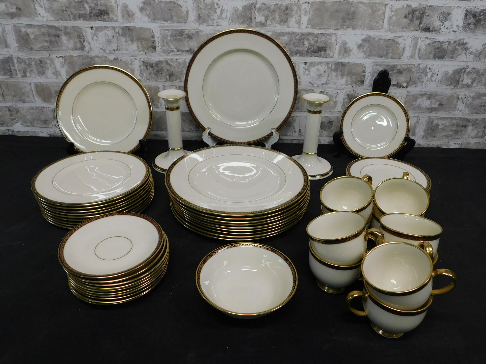 Service for 10 Lenox Monroe Dinnerware (1 of 5)