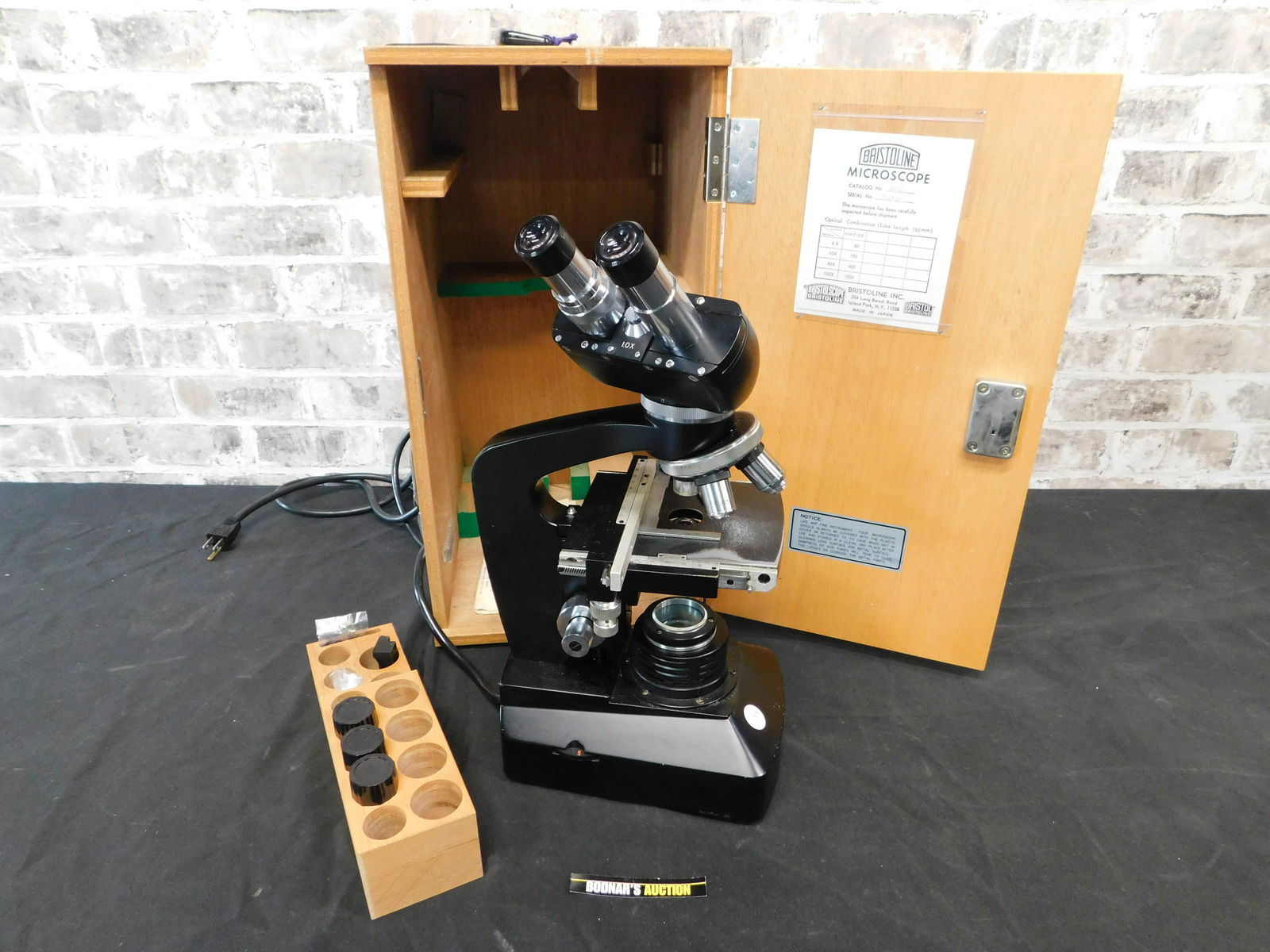 Bristolscope Bristoline Microscope in Wooden Case (1 of 5)