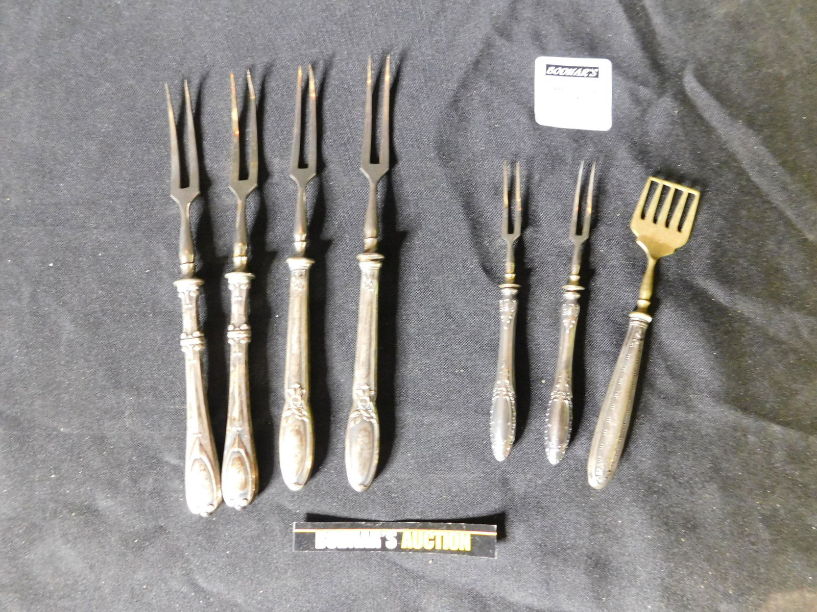 Lot of 7 800 Silver Handled Serving Forks (1 of 4)