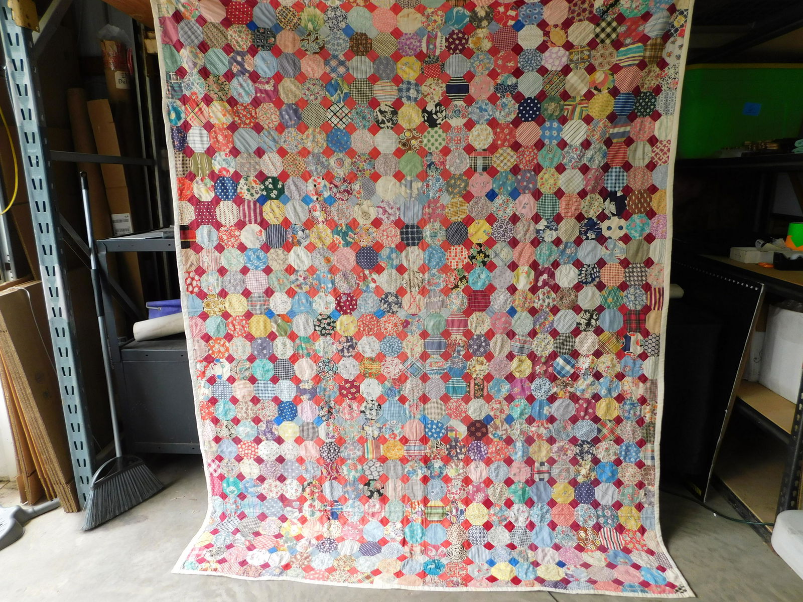 Vintage 1940's Quilt with Snowball Pattern (1 of 8)
