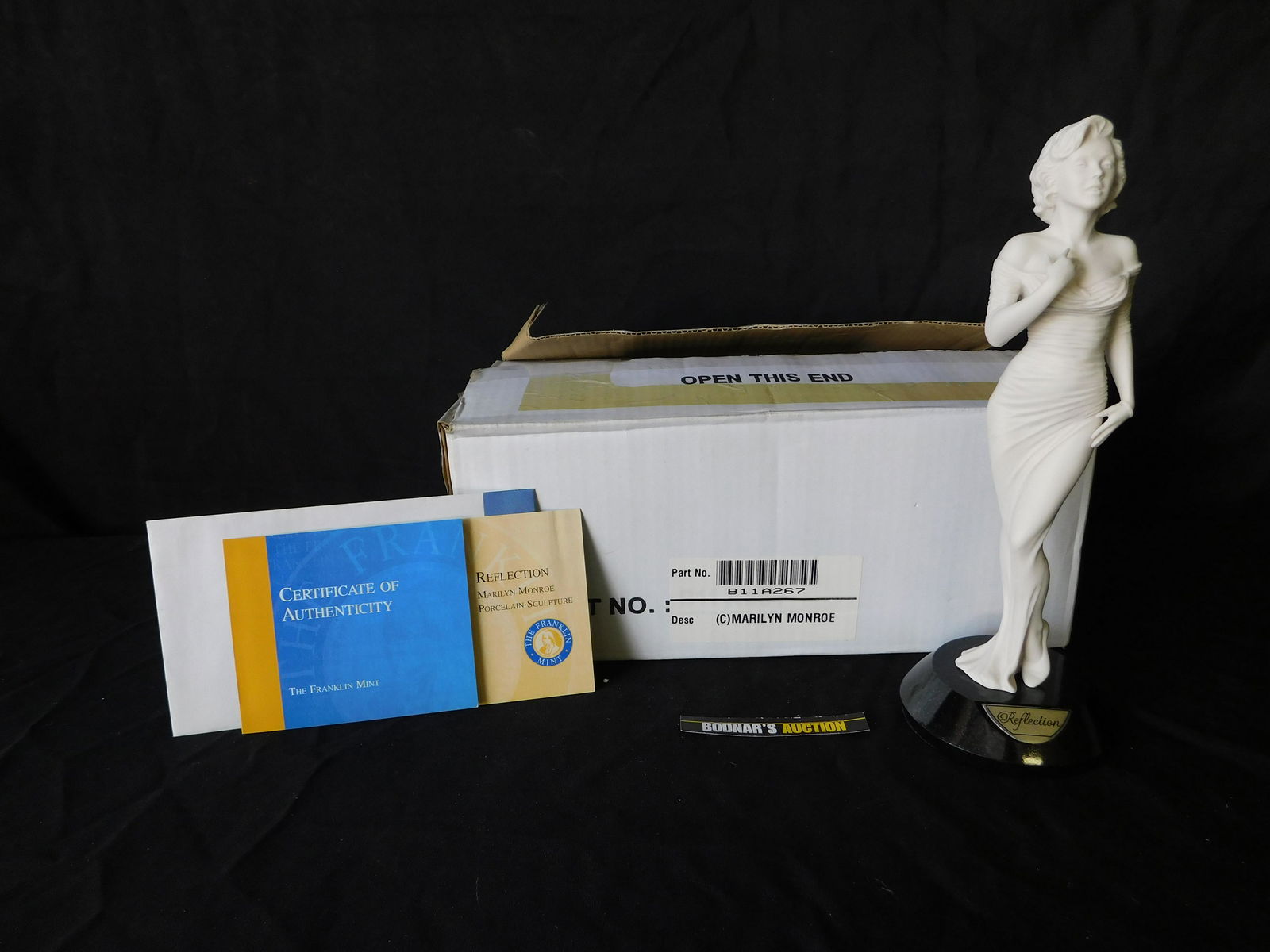 The Franklin Mint Marilyn Monroe "Reflection" Porcelain (1 of 7)